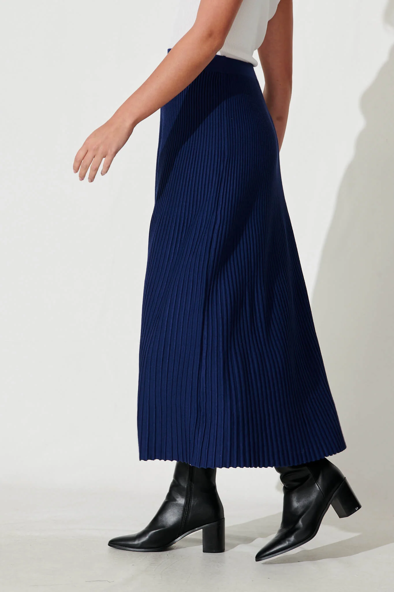 Honeycup Knit Skirt In Navy Cotton Blend - Image 2