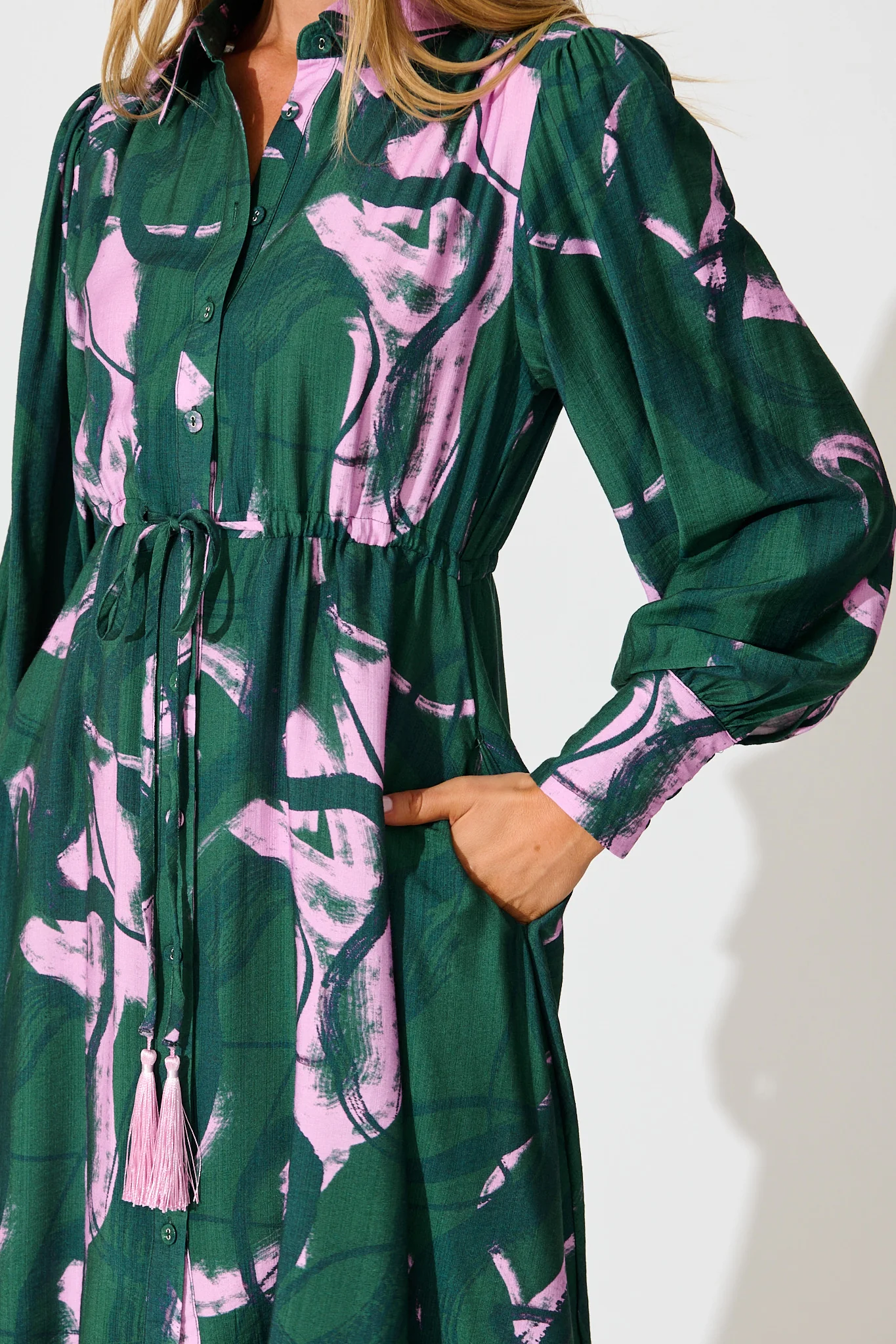 Impulse Midi Shirt Dress in Green Multi Print - Image 5