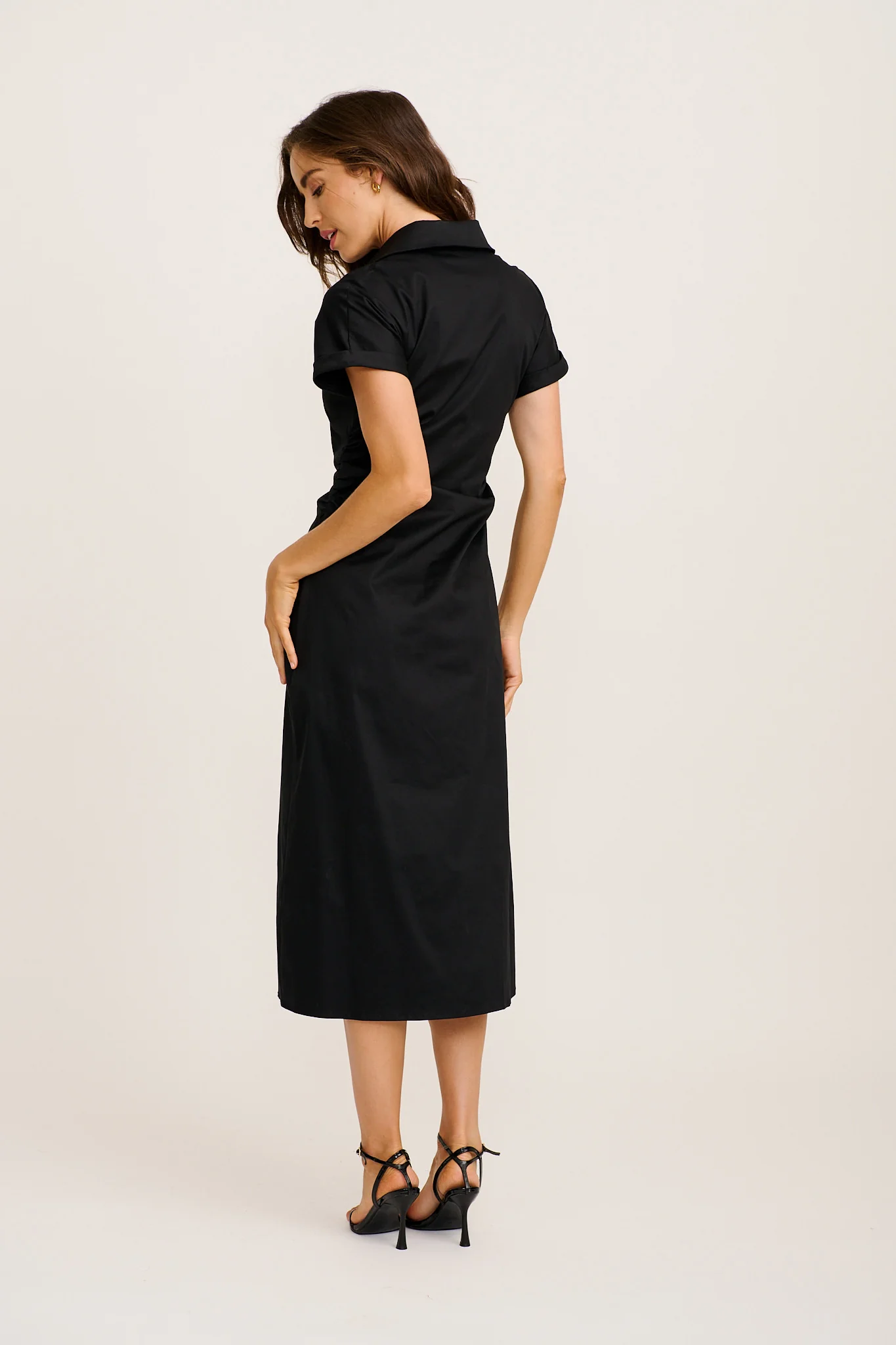 Inspiring Midi Shirt Dress in Black Cotton Blend - Image 8