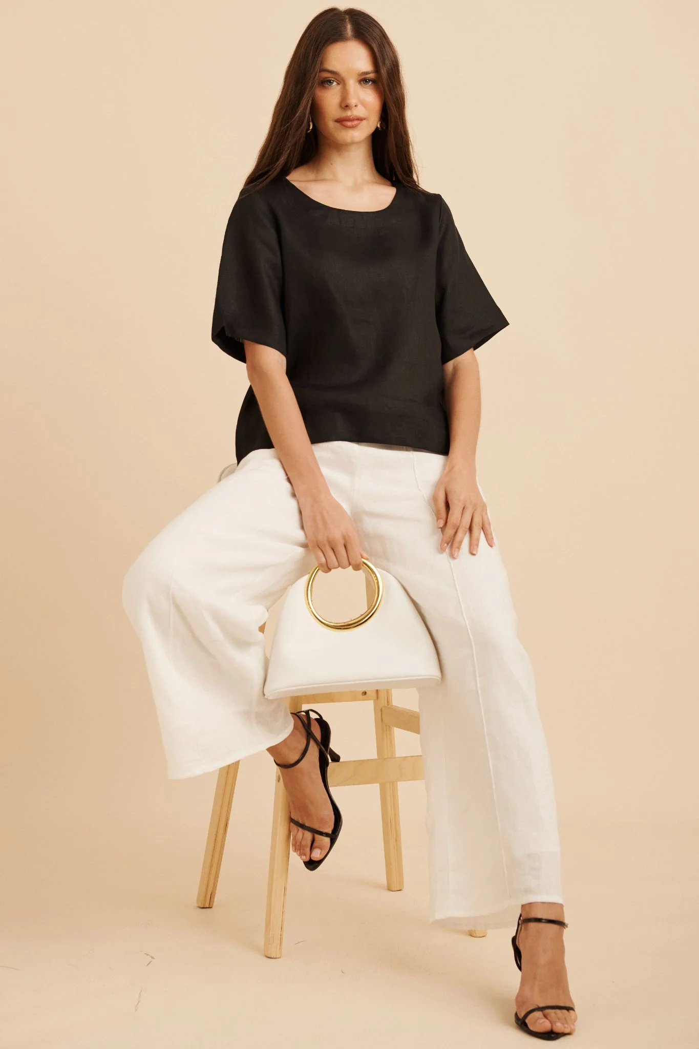 Island Soul Top in Black Linen - Image 2