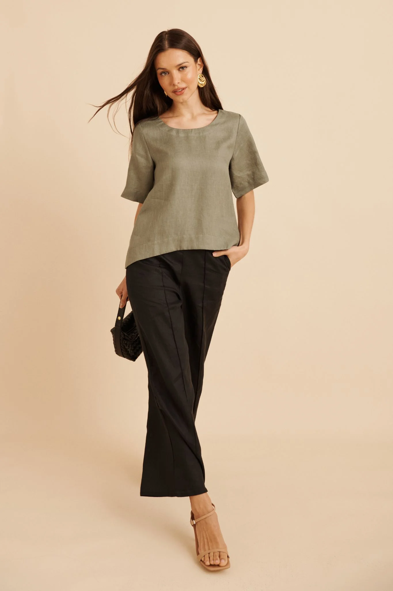 Island Soul Top in Khaki Linen - Image 2