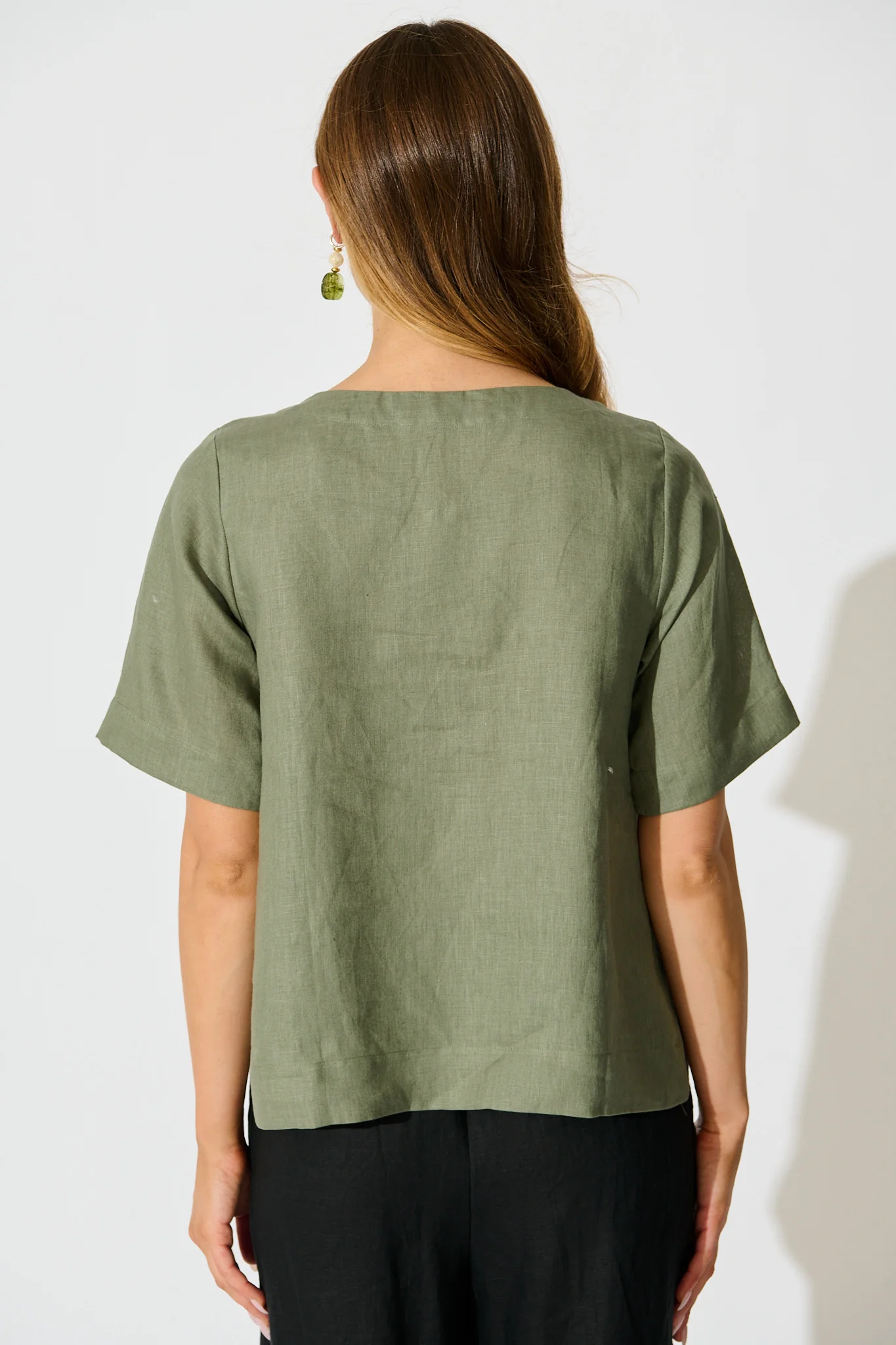 Island Soul Top in Khaki Linen - Image 5