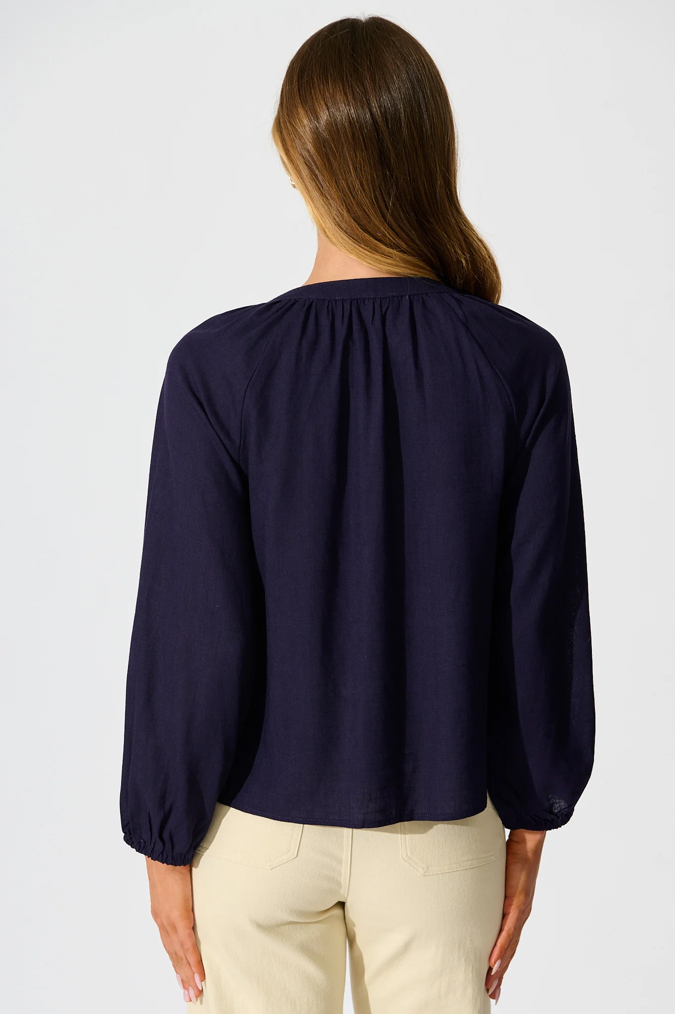 Island Whisperer Top in Navy Linen Blend - Image 3