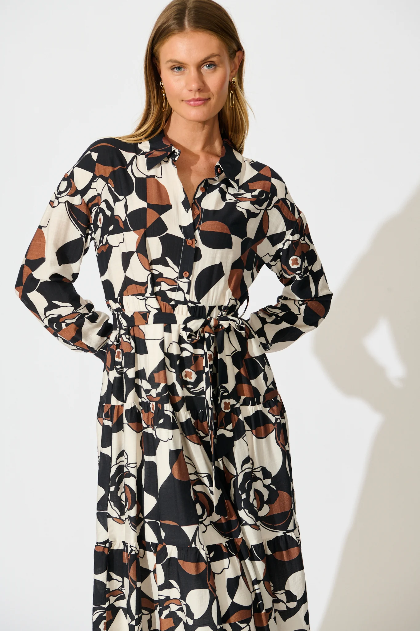 Jada Midi Dress in White with Black and Brown Print - Image 2