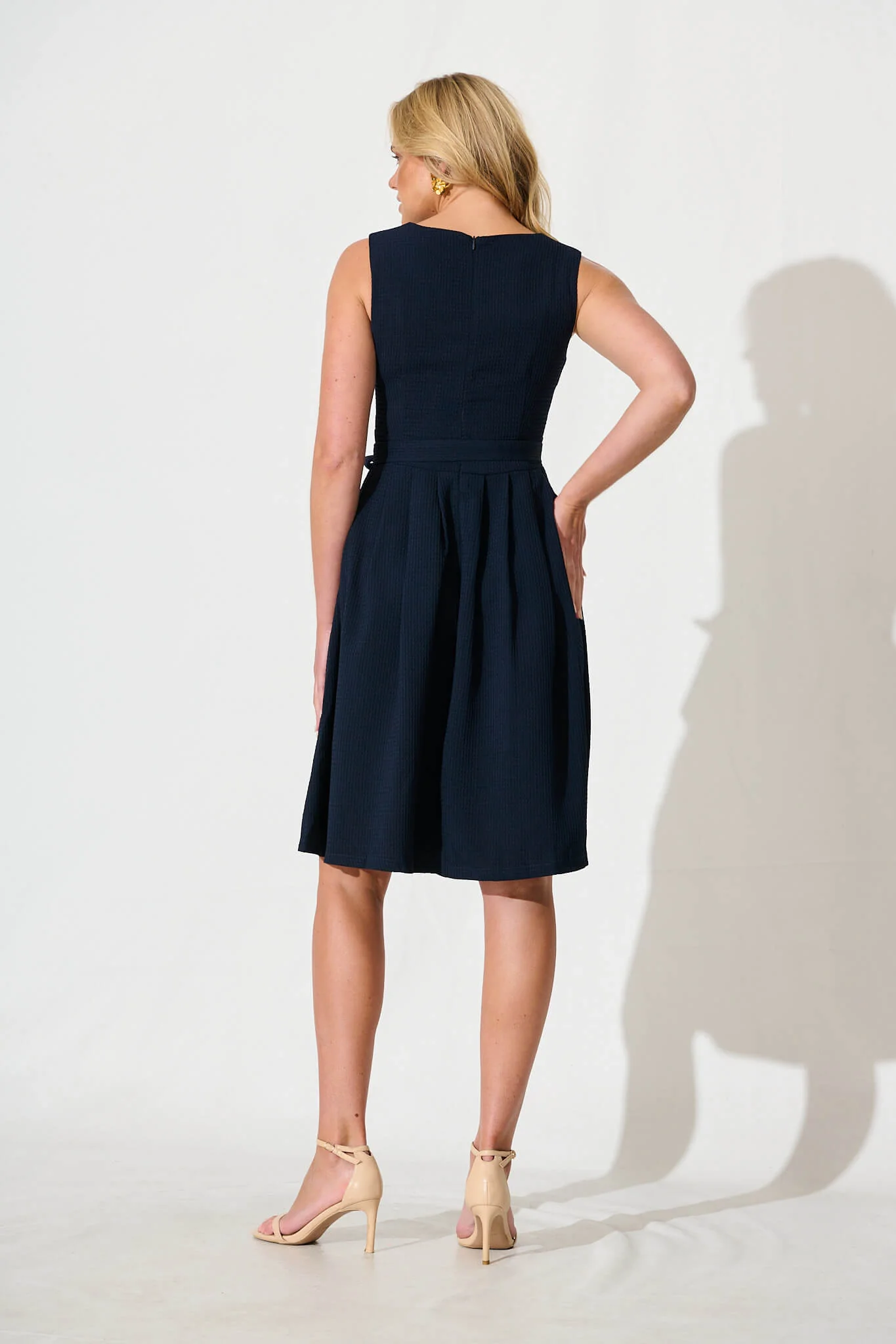 Jardina Dress in Textured Navy - Image 4