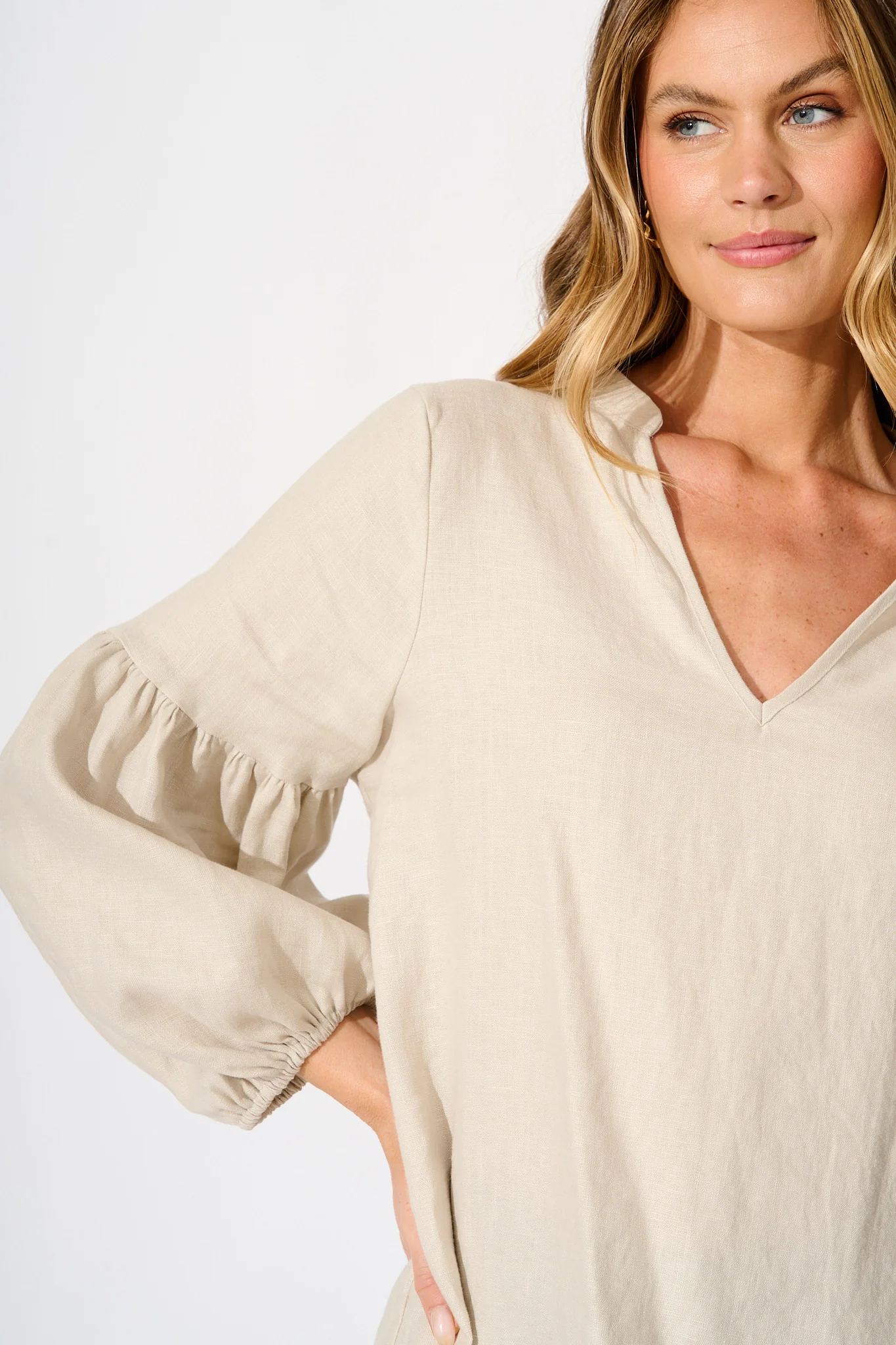 Jasper Top in Beige Linen - Image 5