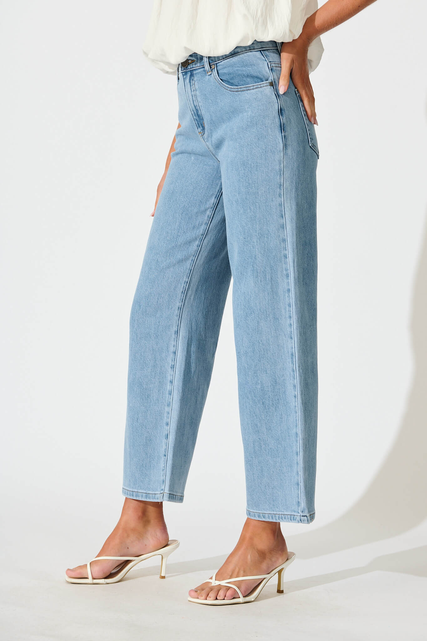 Jency Mid Rise Wide Leg Jean In Light Blue Denim - Image 5