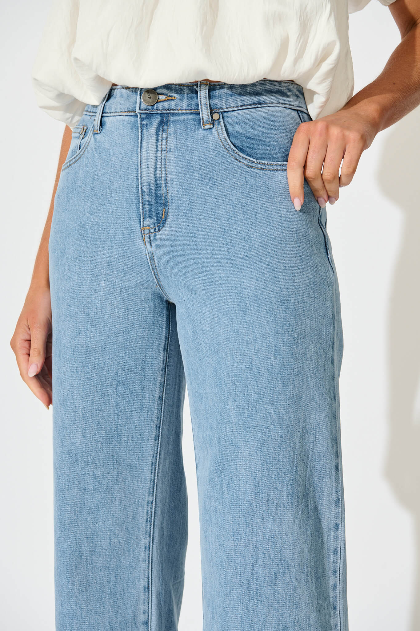 Jency Mid Rise Wide Leg Jean In Light Blue Denim - Image 8