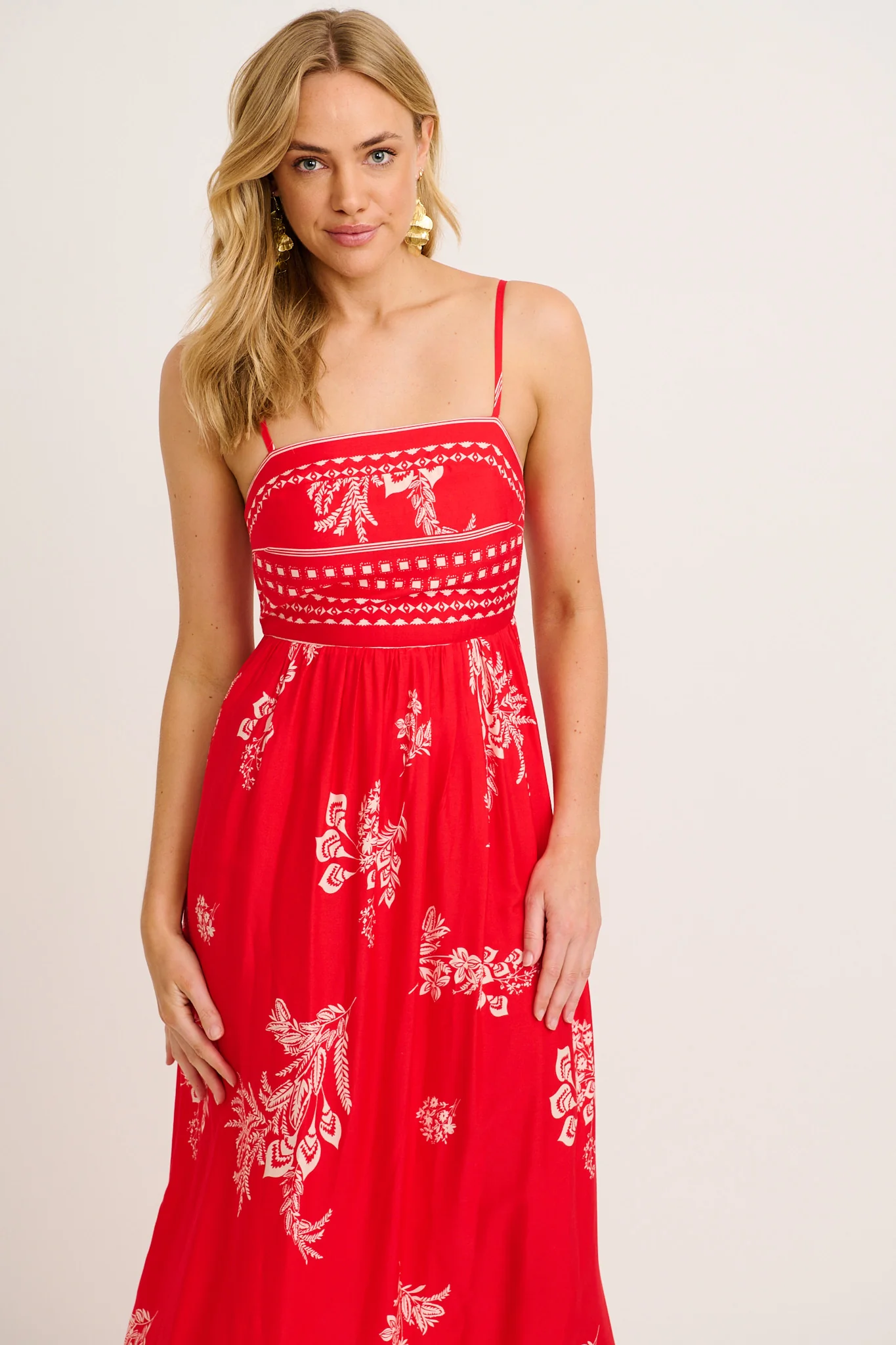 Jordonna Maxi Sundress in Red with Cream Leaf Print - Image 2