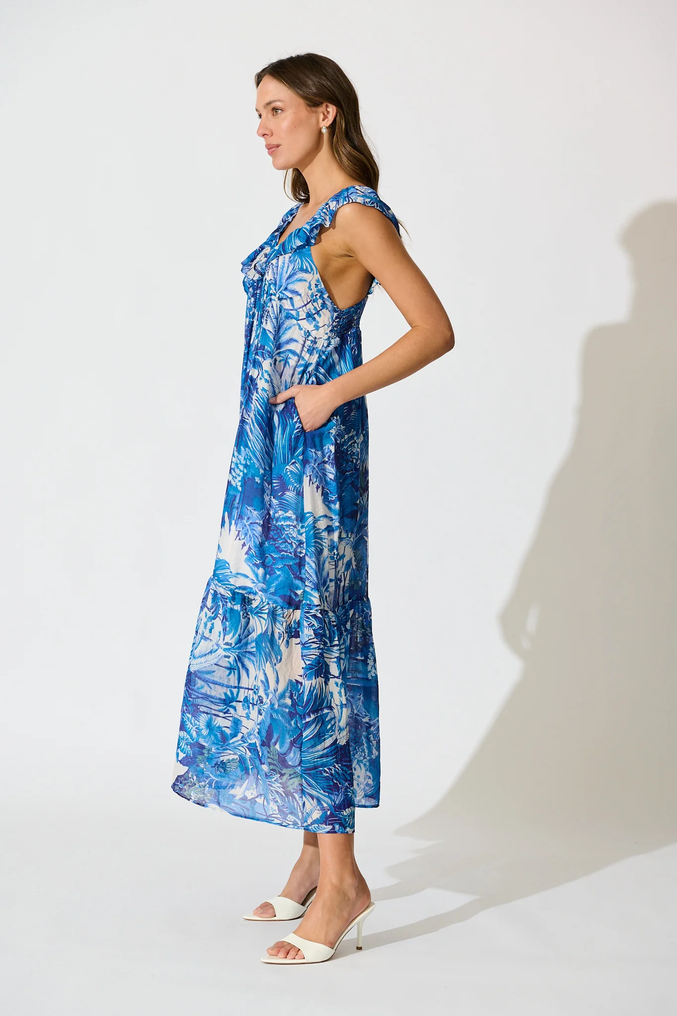 Katriel Maxi Dress in Blue and White Leaf Cotton Blend - Image 3