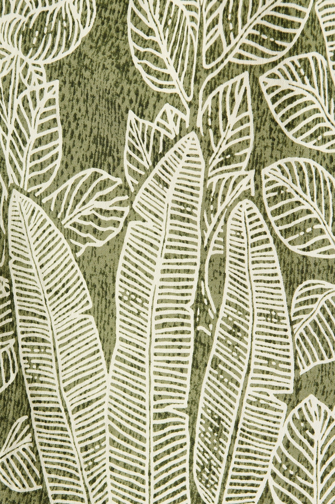La Palma Maxi Shirt Dress in Green Leaf Border Print - Image 6