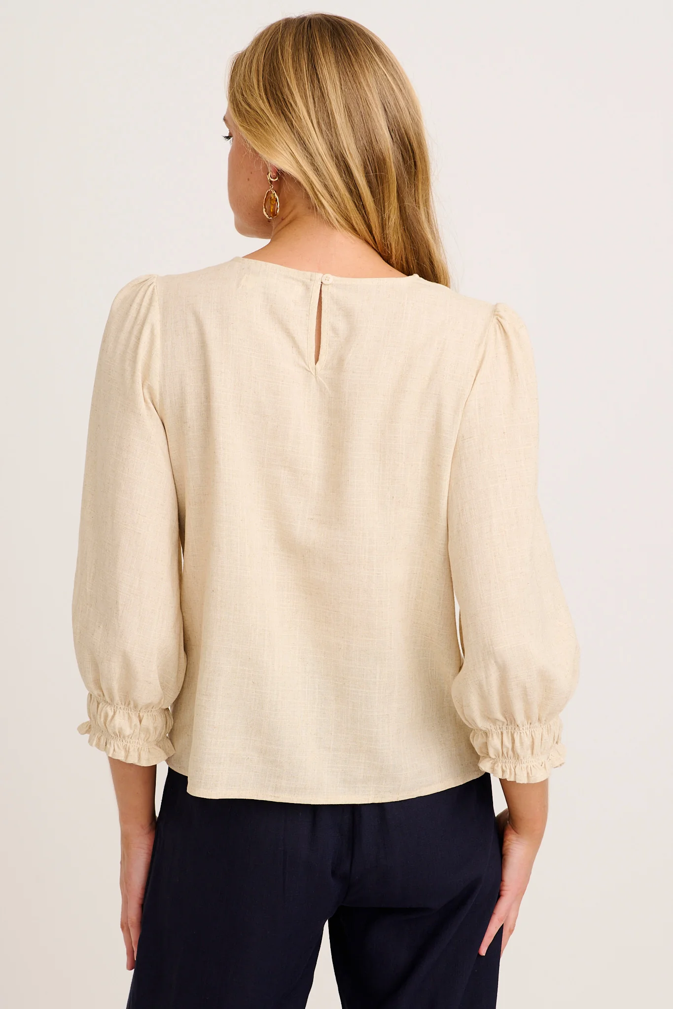 Lanie Top In Oatmeal Cotton Linen - Image 3