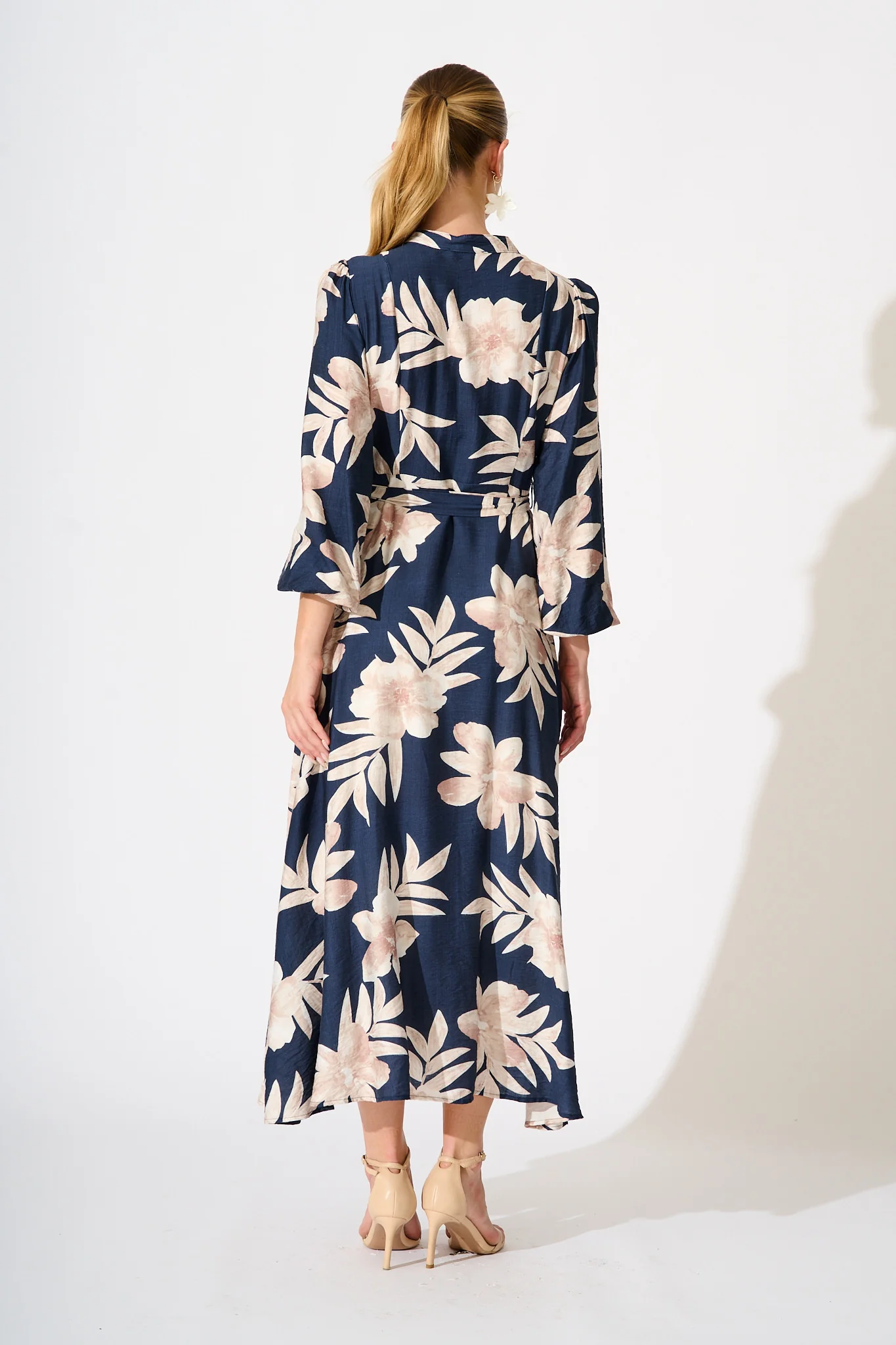 Leilani Maxi Dress in Navy with Cream Floral - Image 4