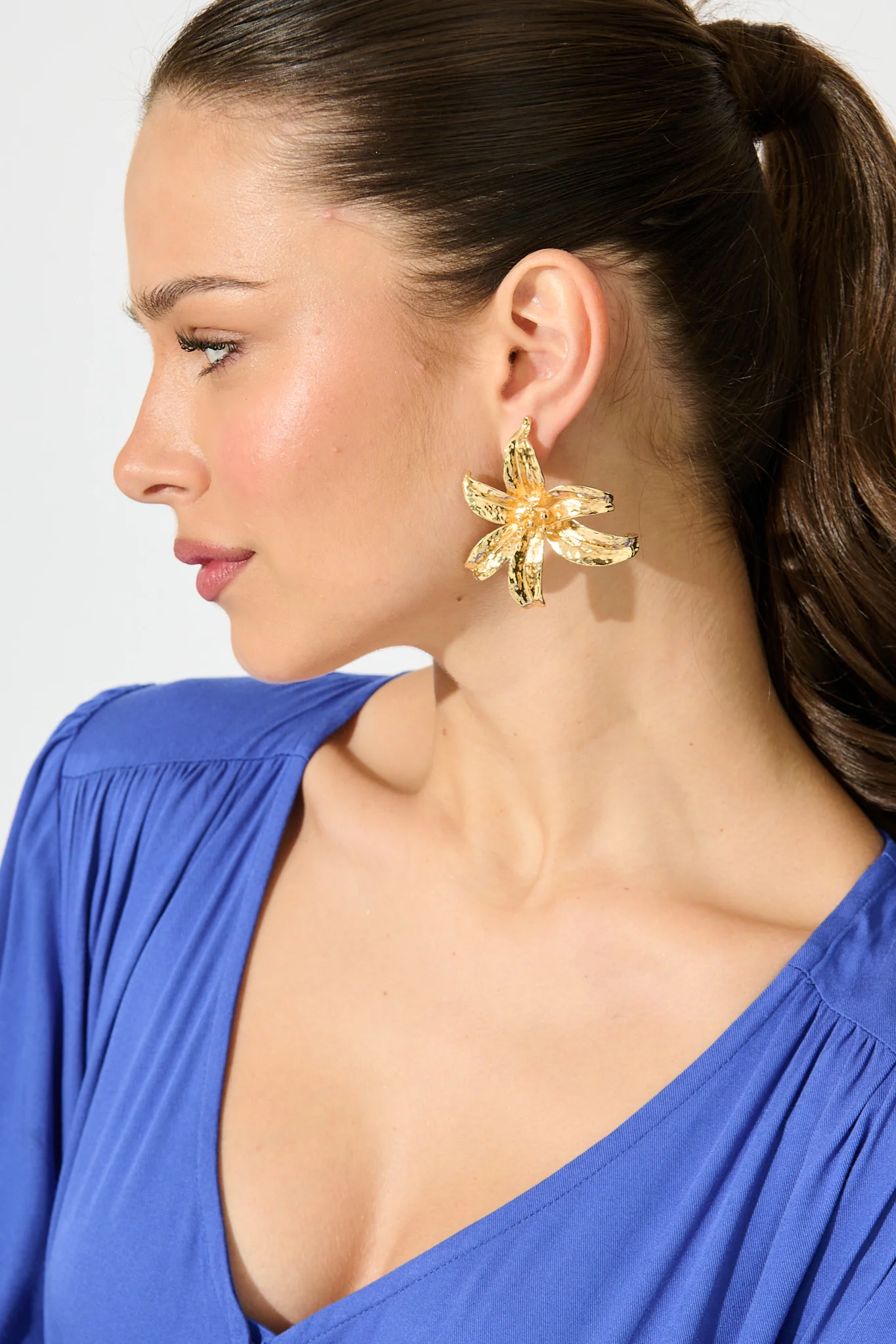 Lianne Lily Stud Earrings in Gold - Image 5