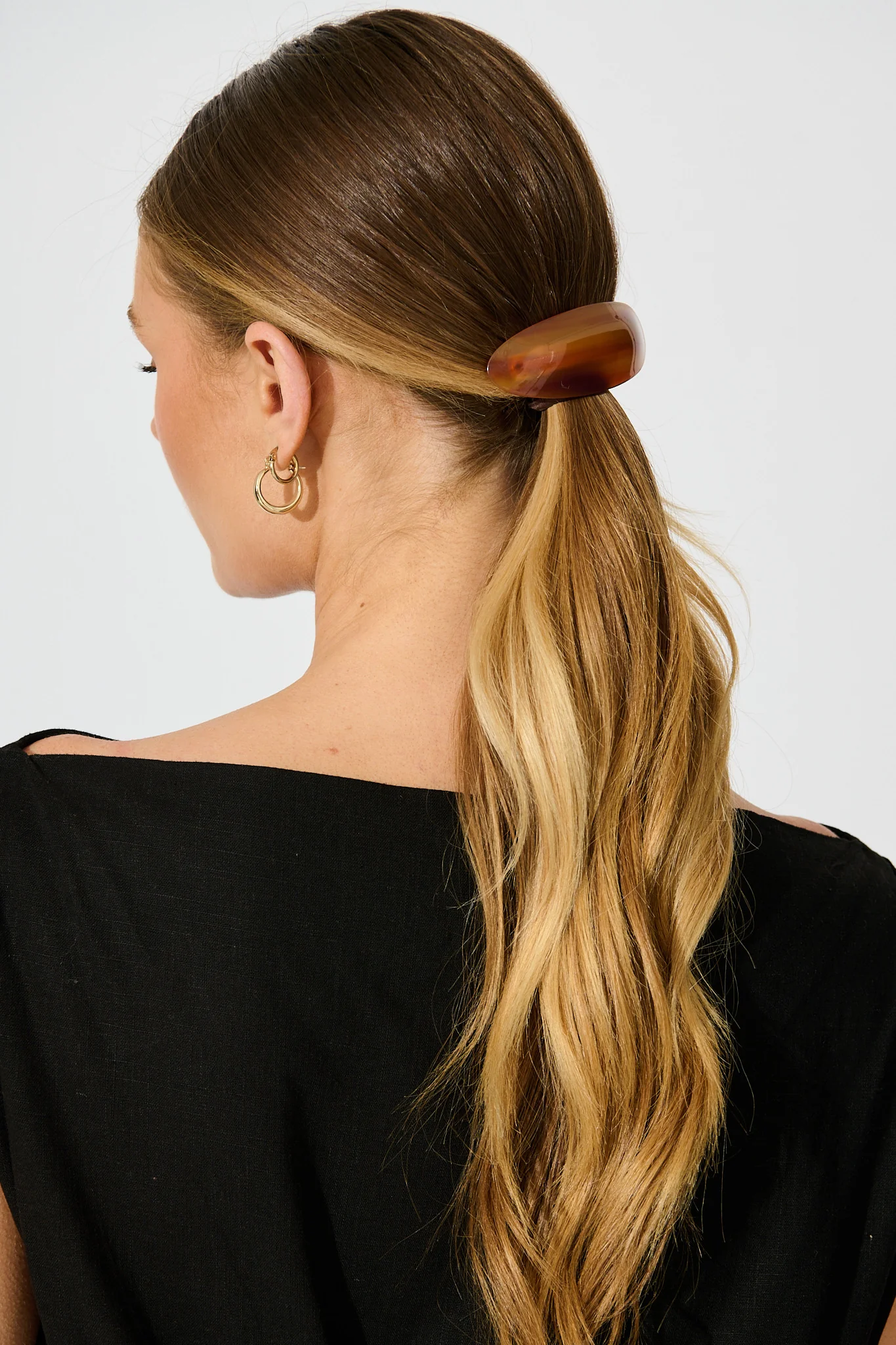 Lola Barrette Hair Clip in Tan Resin - Image 2