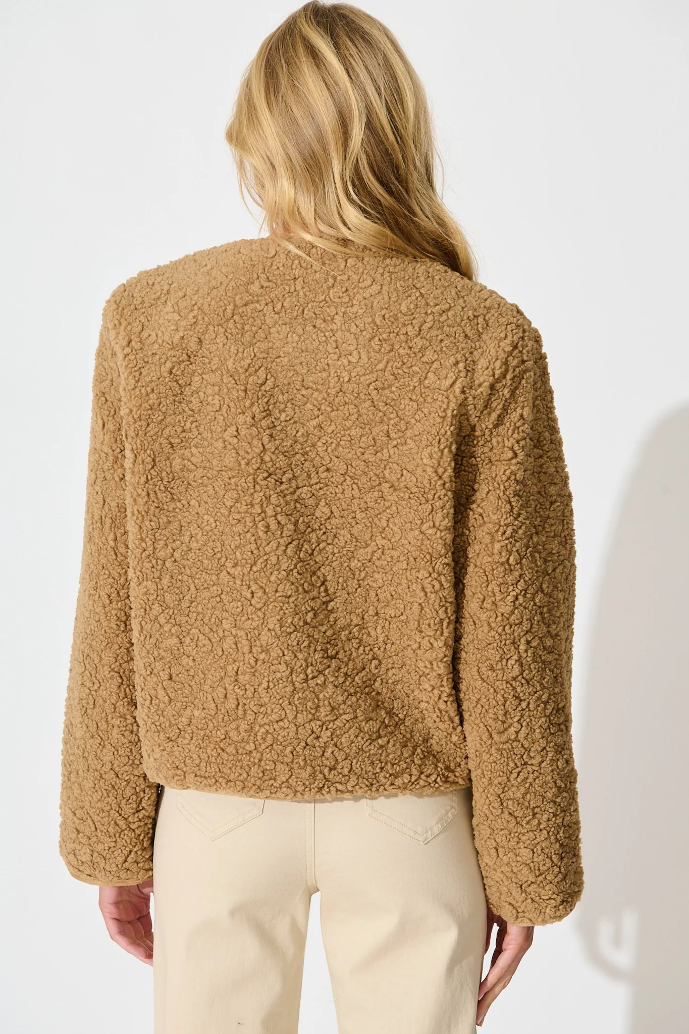 Look My Way Teddy Jacket in Mocha - Image 3