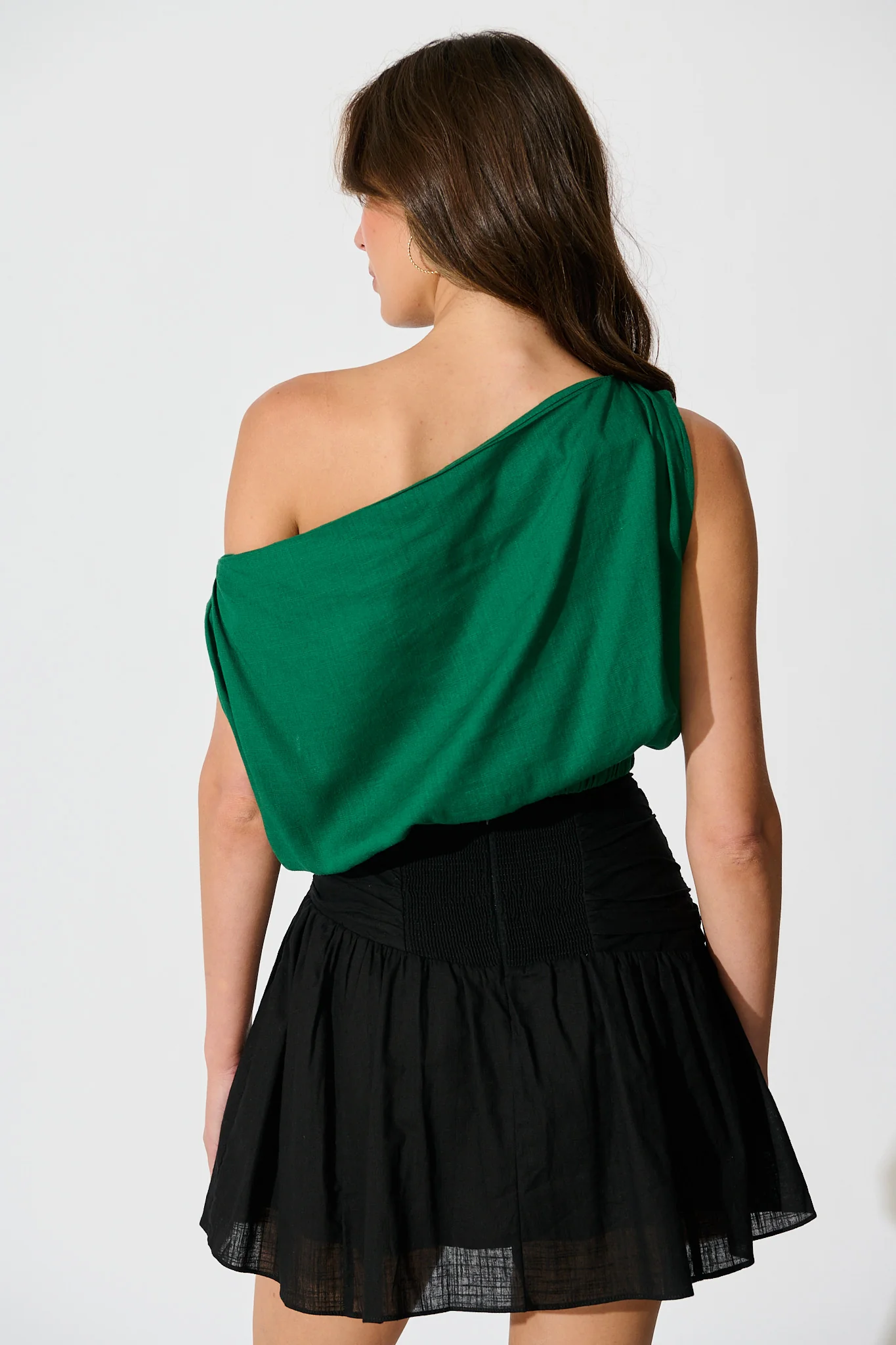 Lucille Off Shoulder Top In Emerald Cotton Linen - Image 3