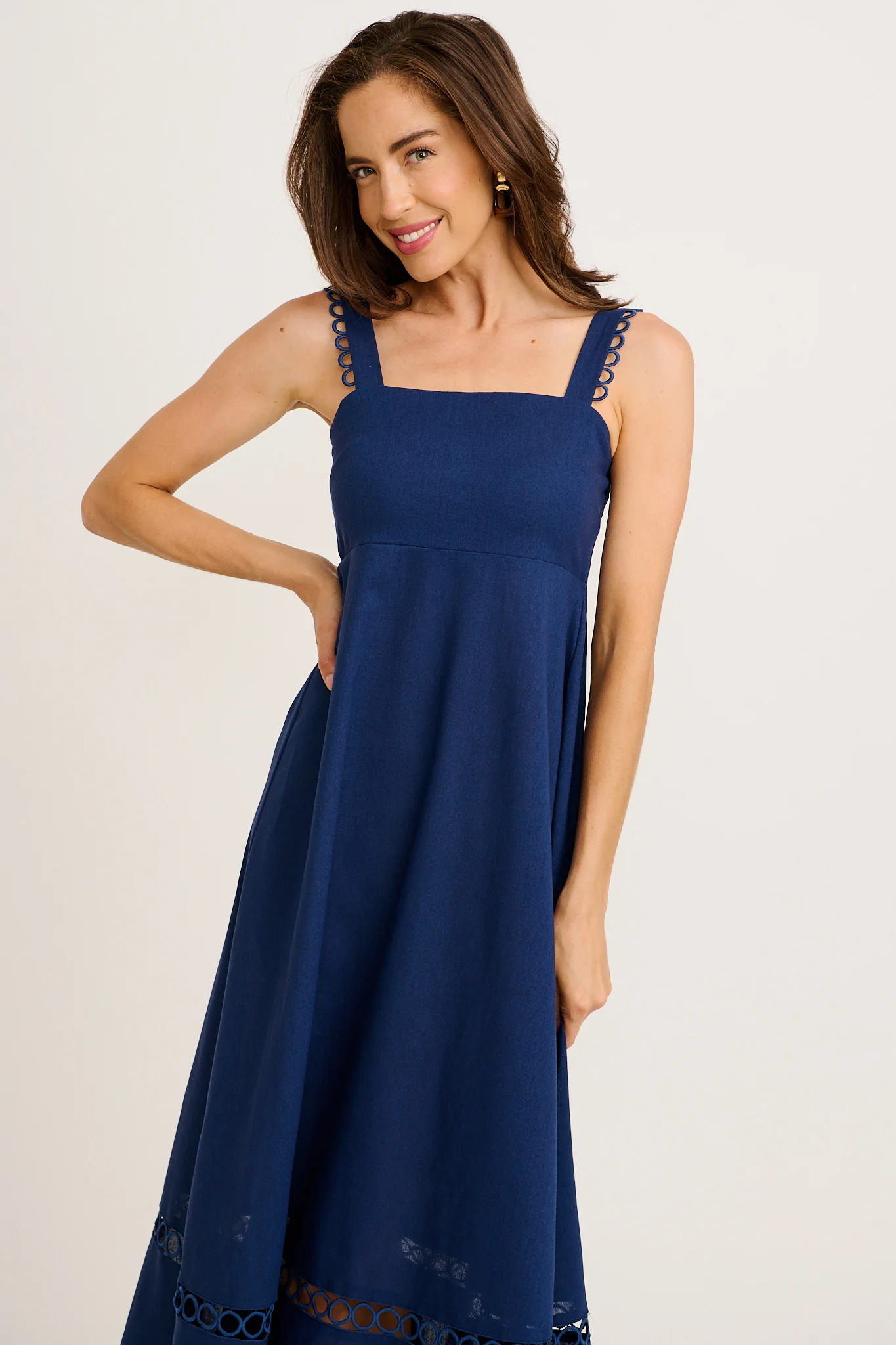 Luxe Enchant Maxi Dress in Navy Linen Blend - Image 7