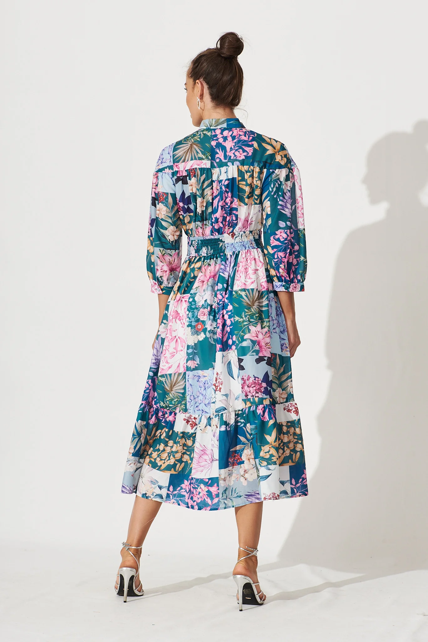 Lyn Midi Dress In Dark Green Patch Floral - Image 5