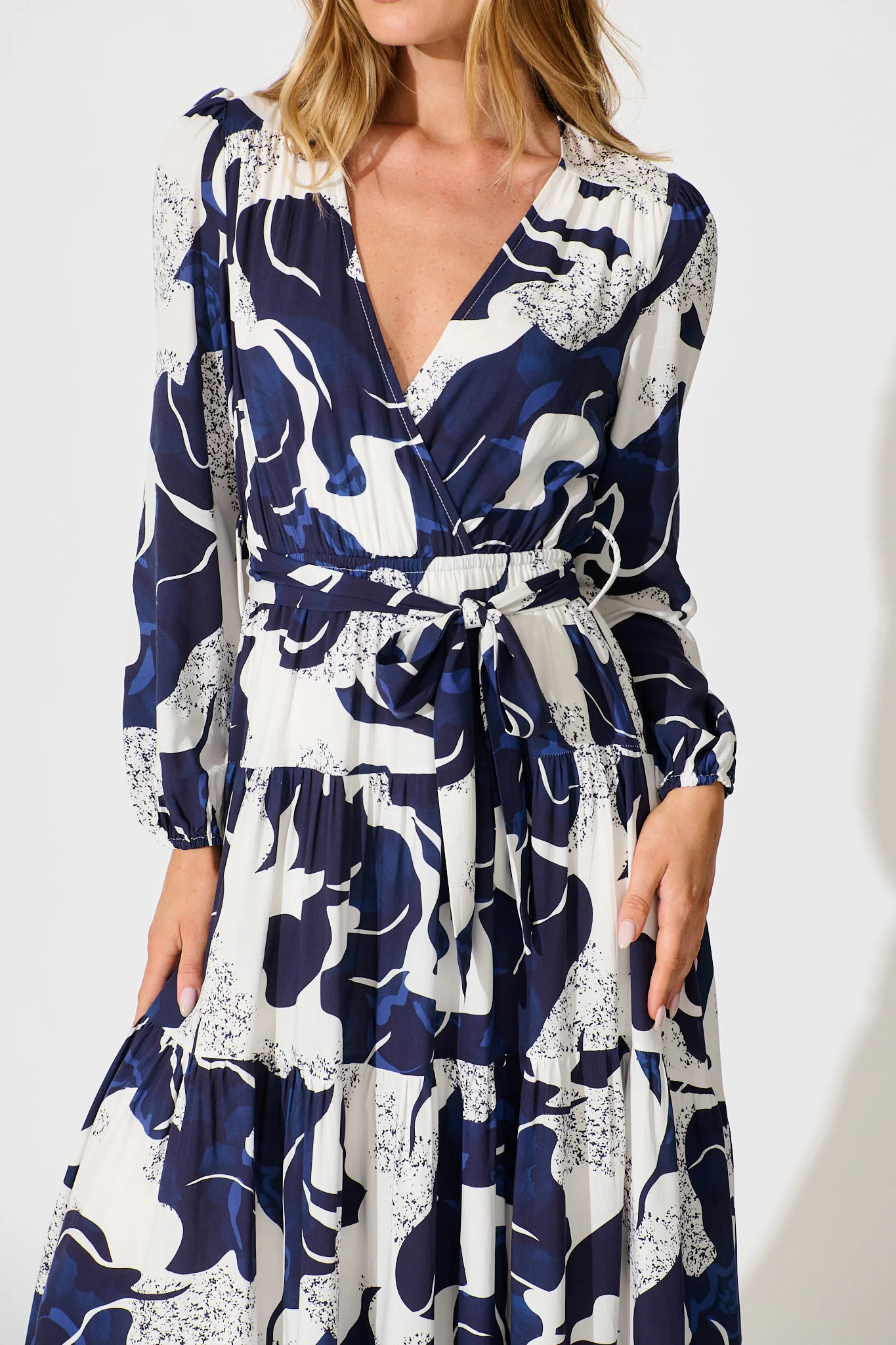 Lyons Midi Dress in White with Navy Print - Image 5