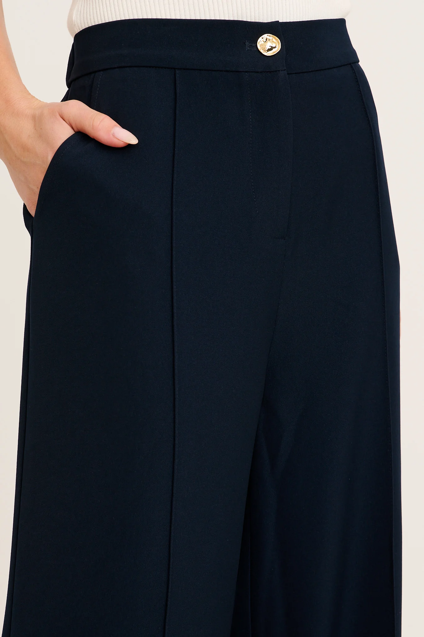 Mantra Pant In Navy - Image 5