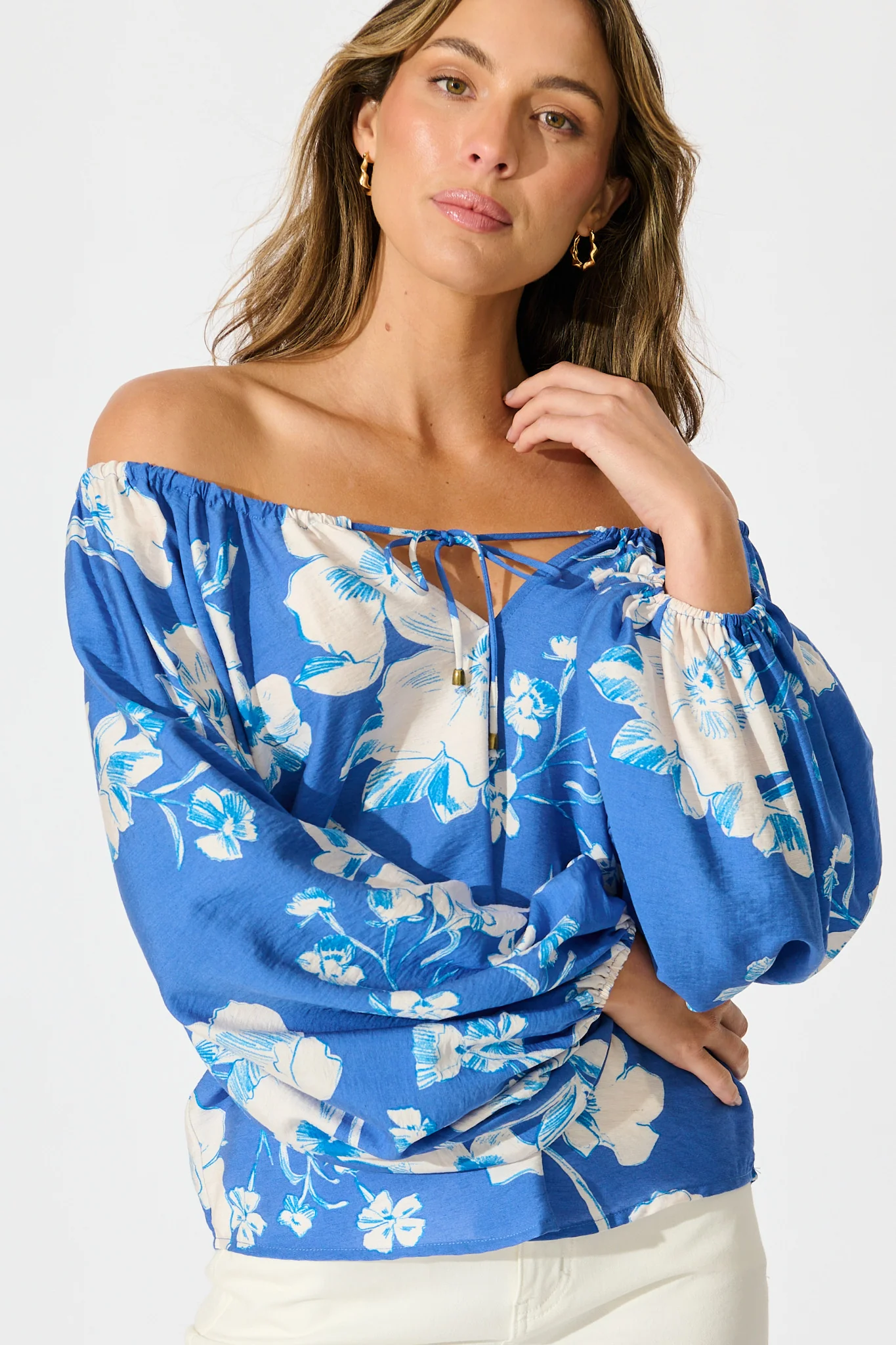 Marcy Top in Blue with White Floral Linen Blend - Image 5