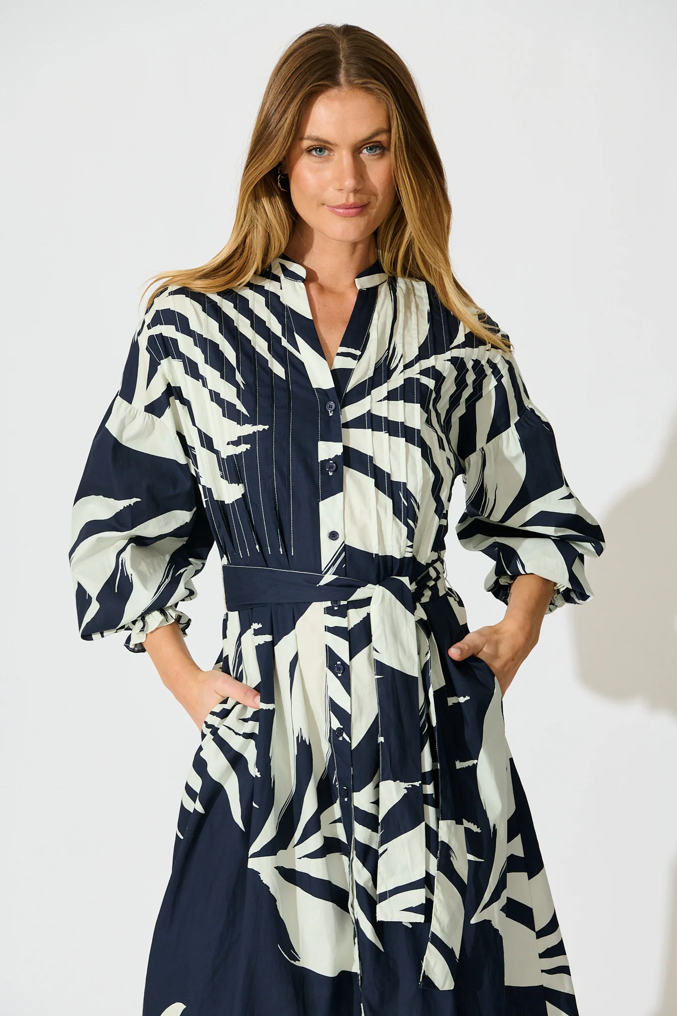 Margot Midi Dress in Navy with White Leaf Cotton - Image 2