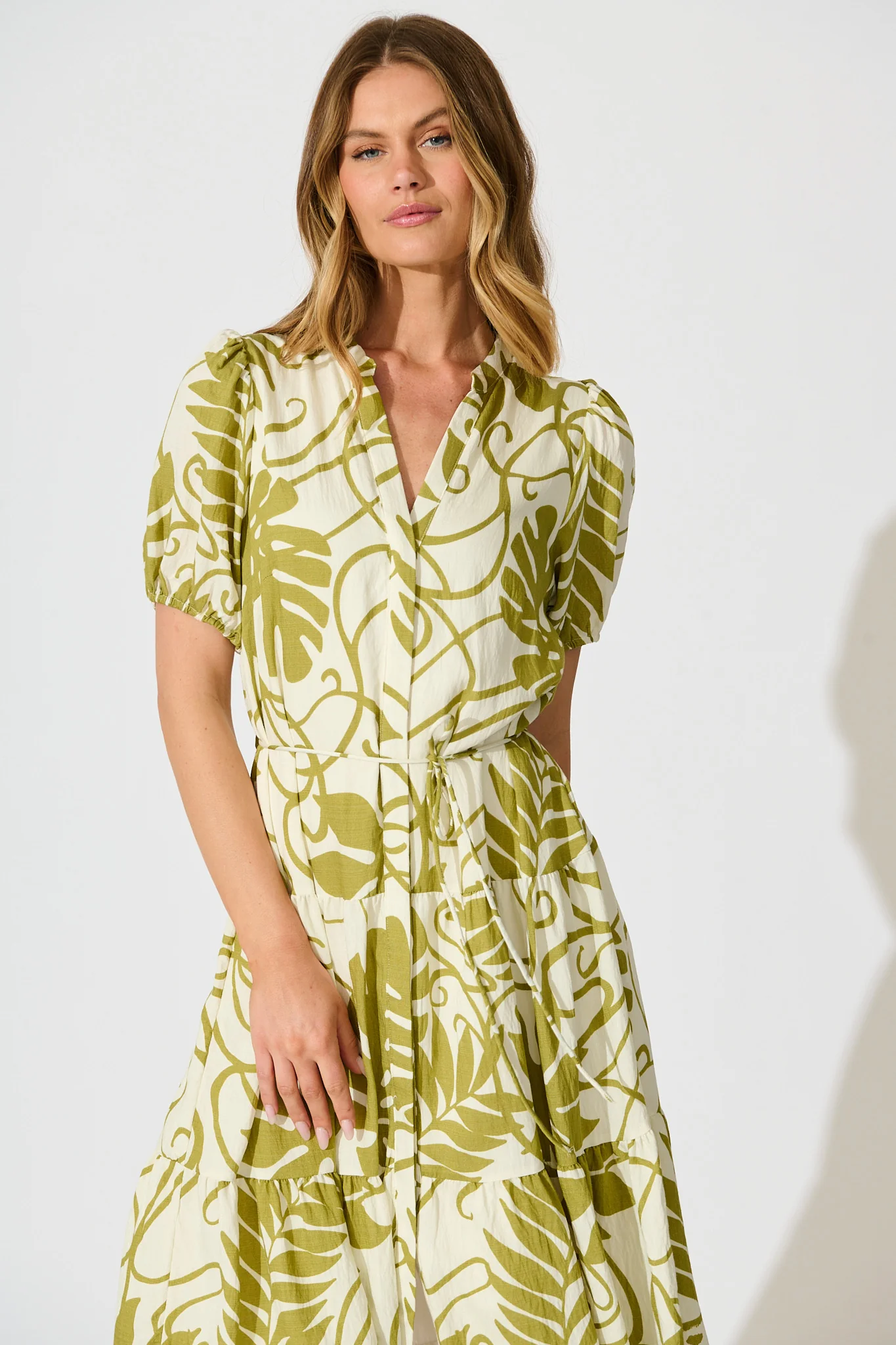 Mariza Midi Dress in Green with Cream Leaf Print - Image 2