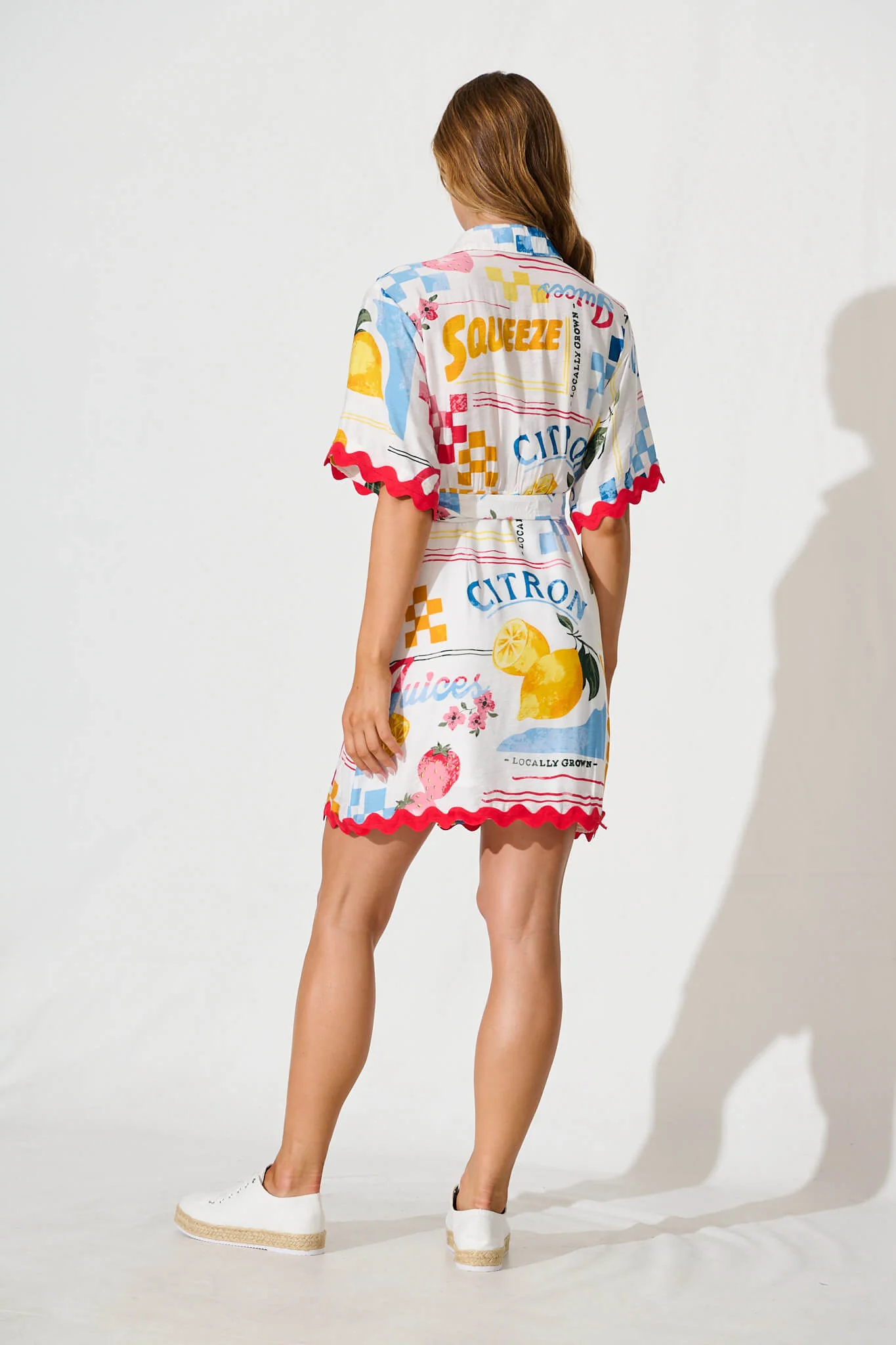 Maroa Shirt Dress in White Lemon Print Ric Rac Trim - Image 4