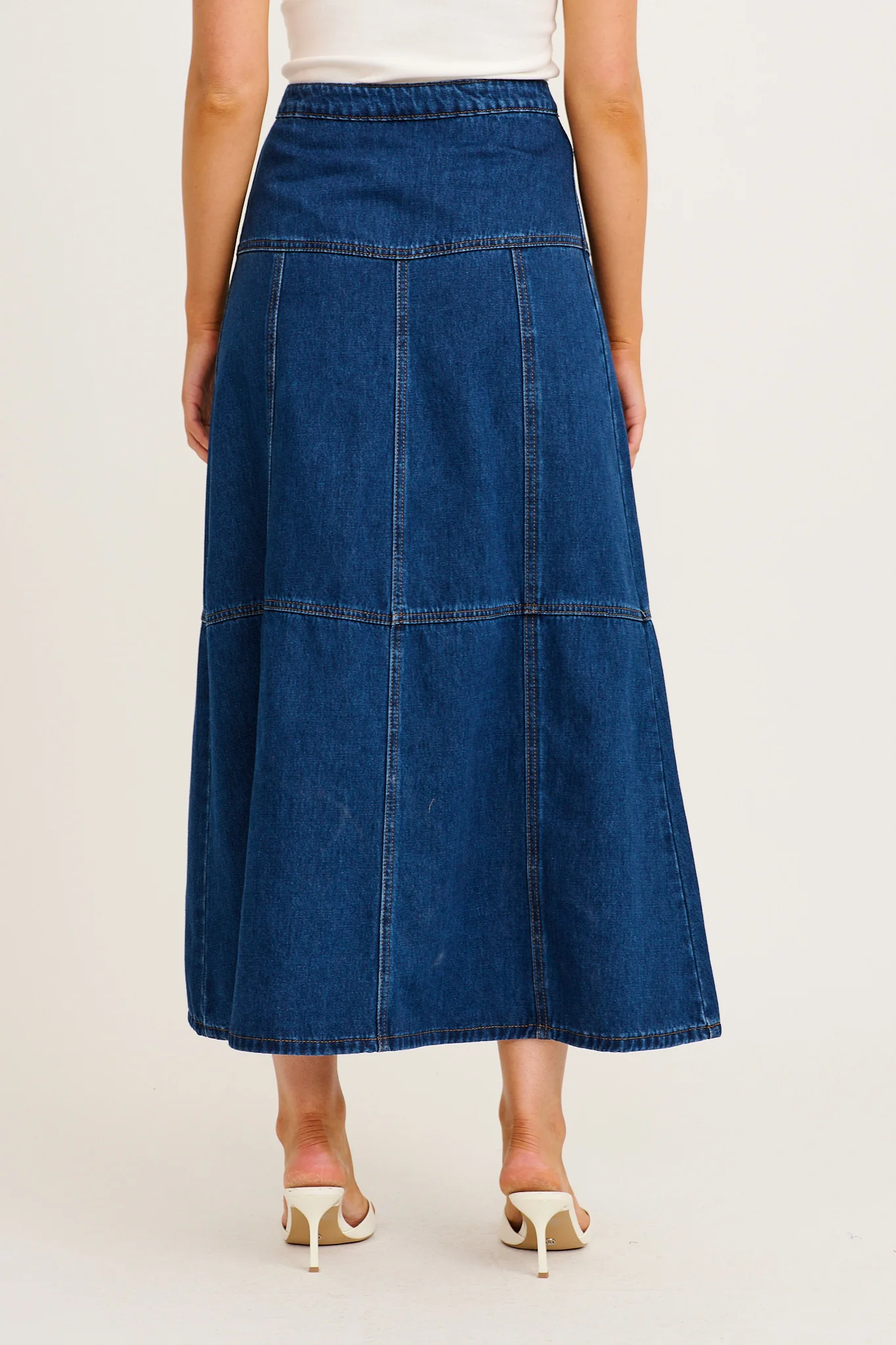 Maryanne Maxi Skirt in Mid Blue Wash Denim - Image 3