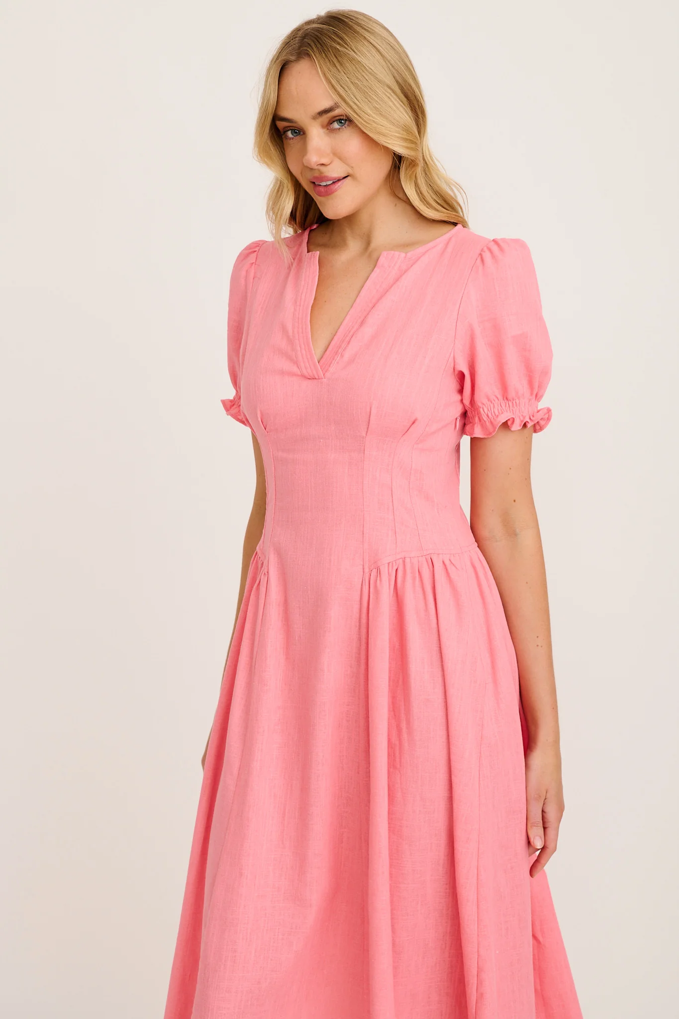 Maureen Midi Dress in Pink Cotton Linen - Image 2