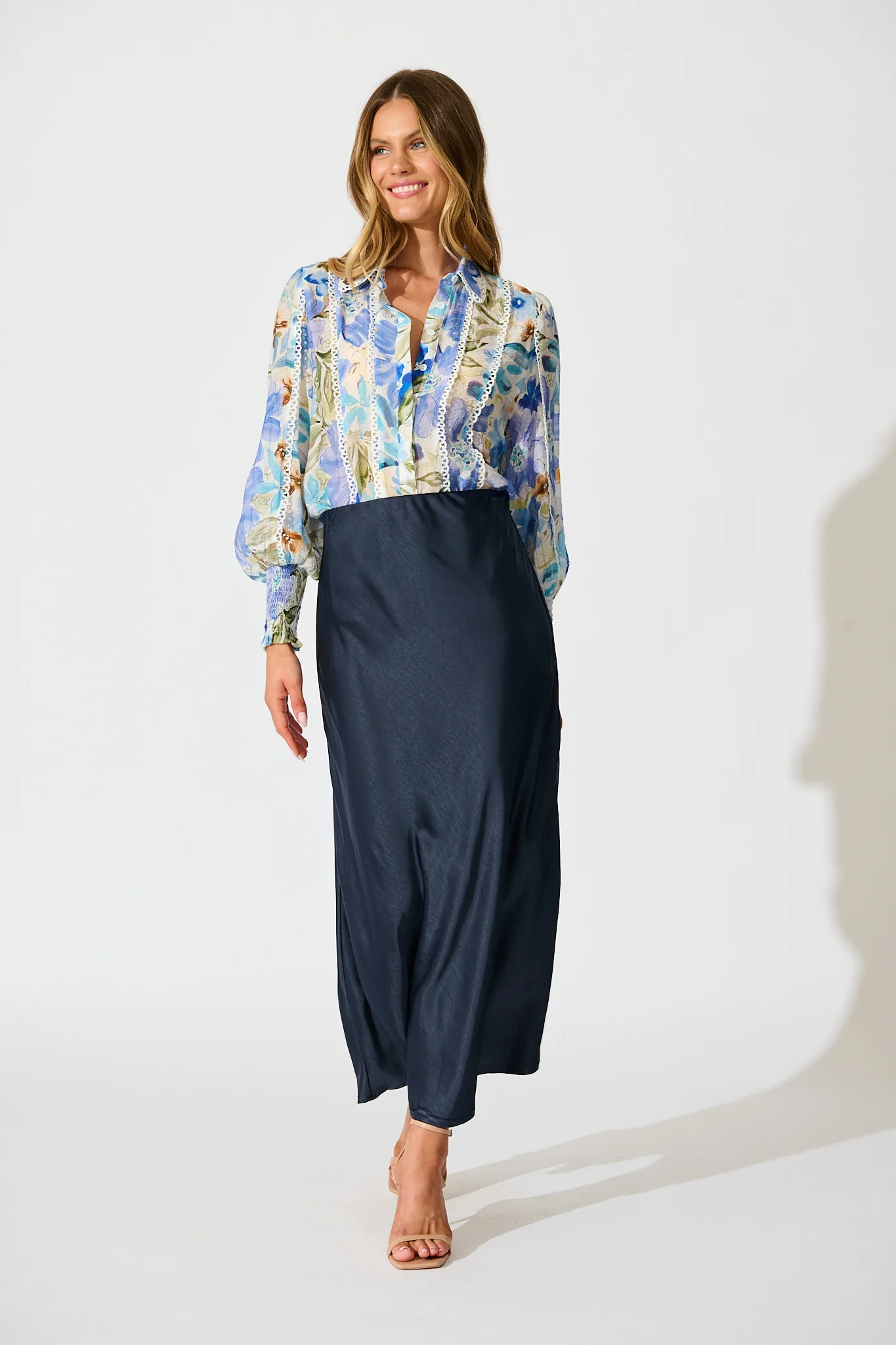 Meadow Mist Shirt in Blue Floral - Image 4