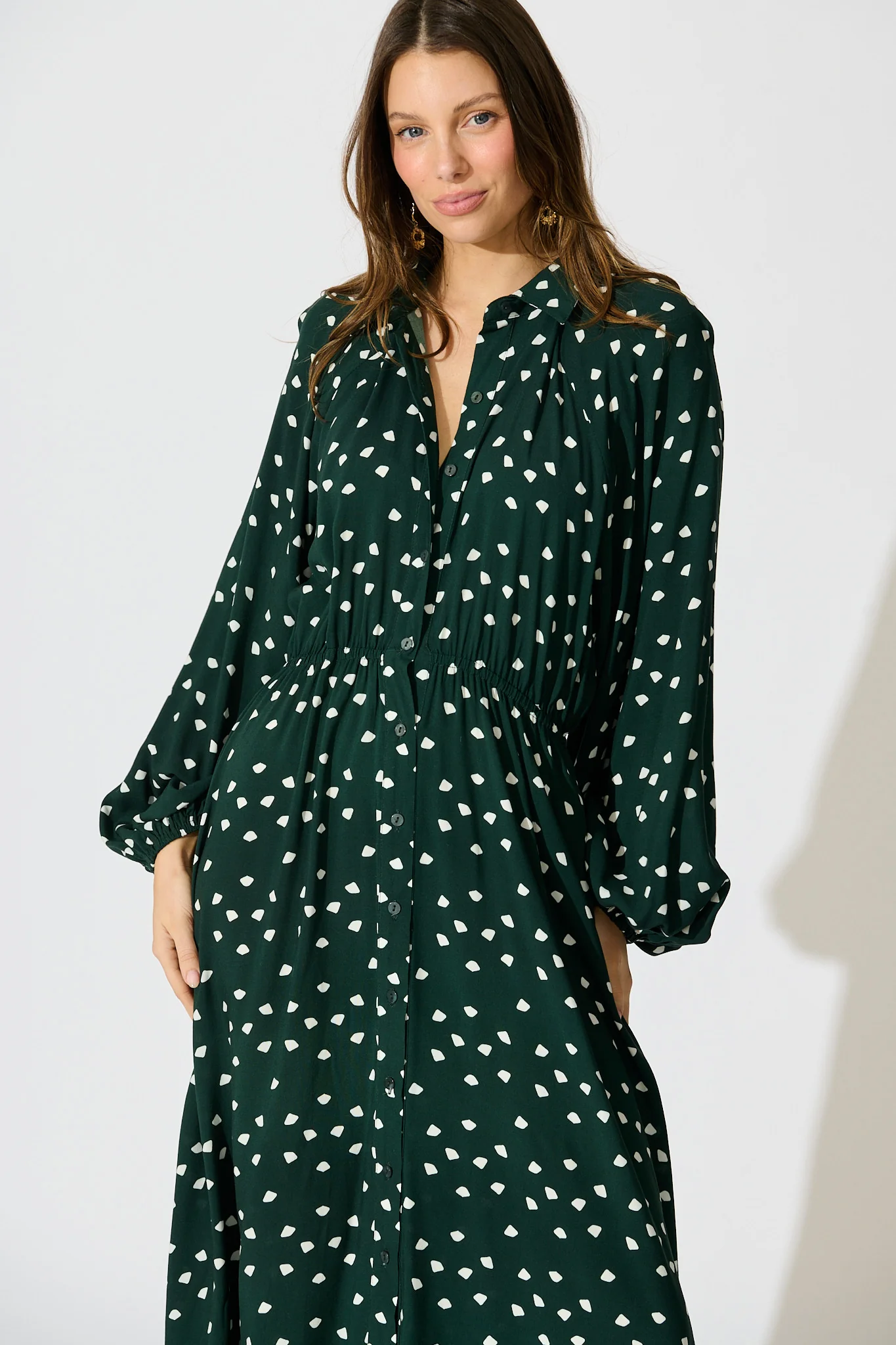 Meadowfall Midi Shirt Dress in Emerald with White Speckle - Image 2