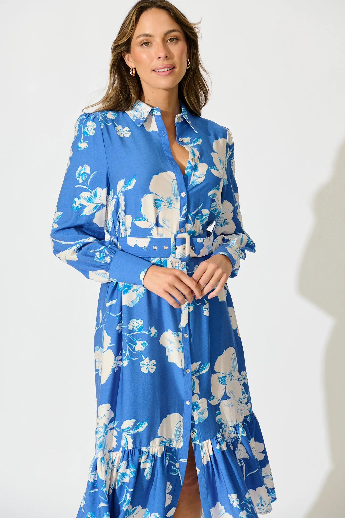 Mikayla Midi Shirt Dress in Blue with White Floral Linen Blend - Image 2