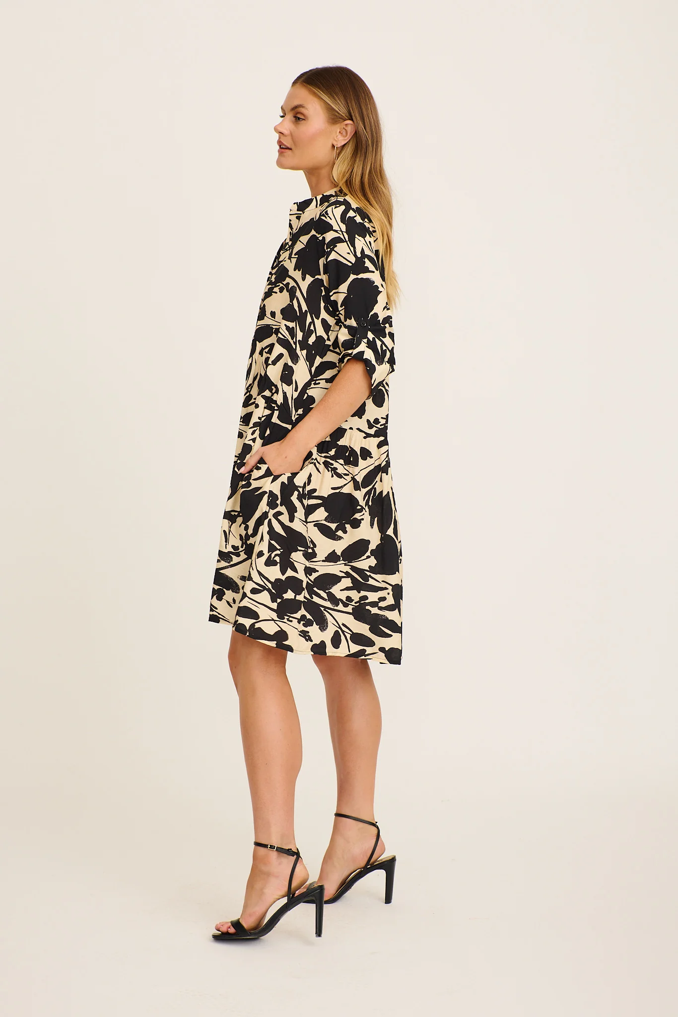 Mina Smock Dress in Black and Cream Print Linen Blend - Image 3