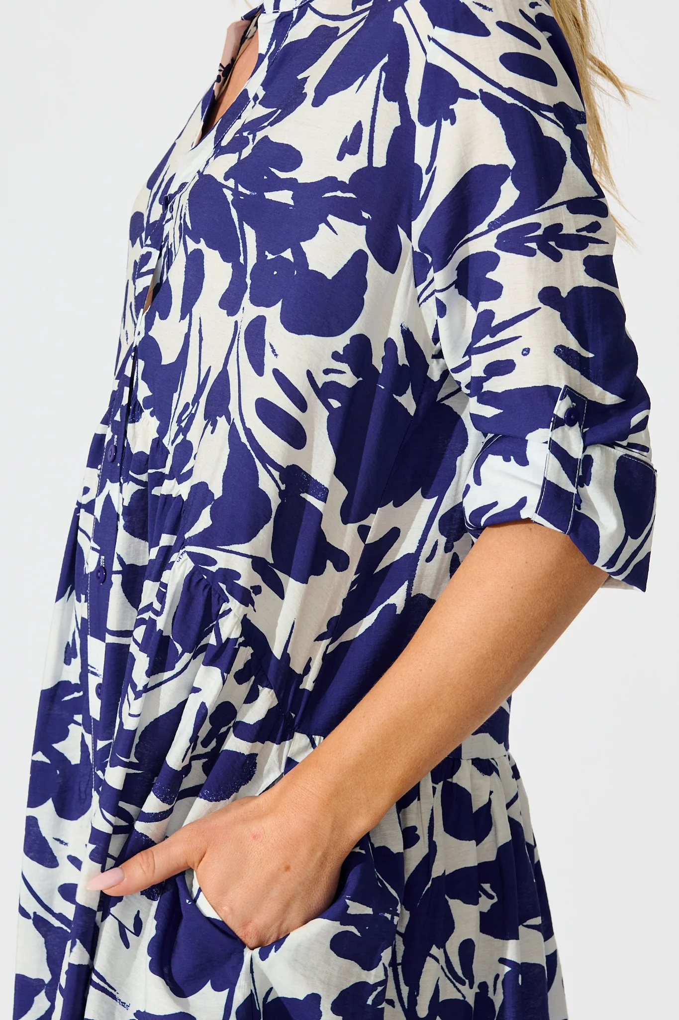 Mina Smock Dress in White and Navy Print - Image 5