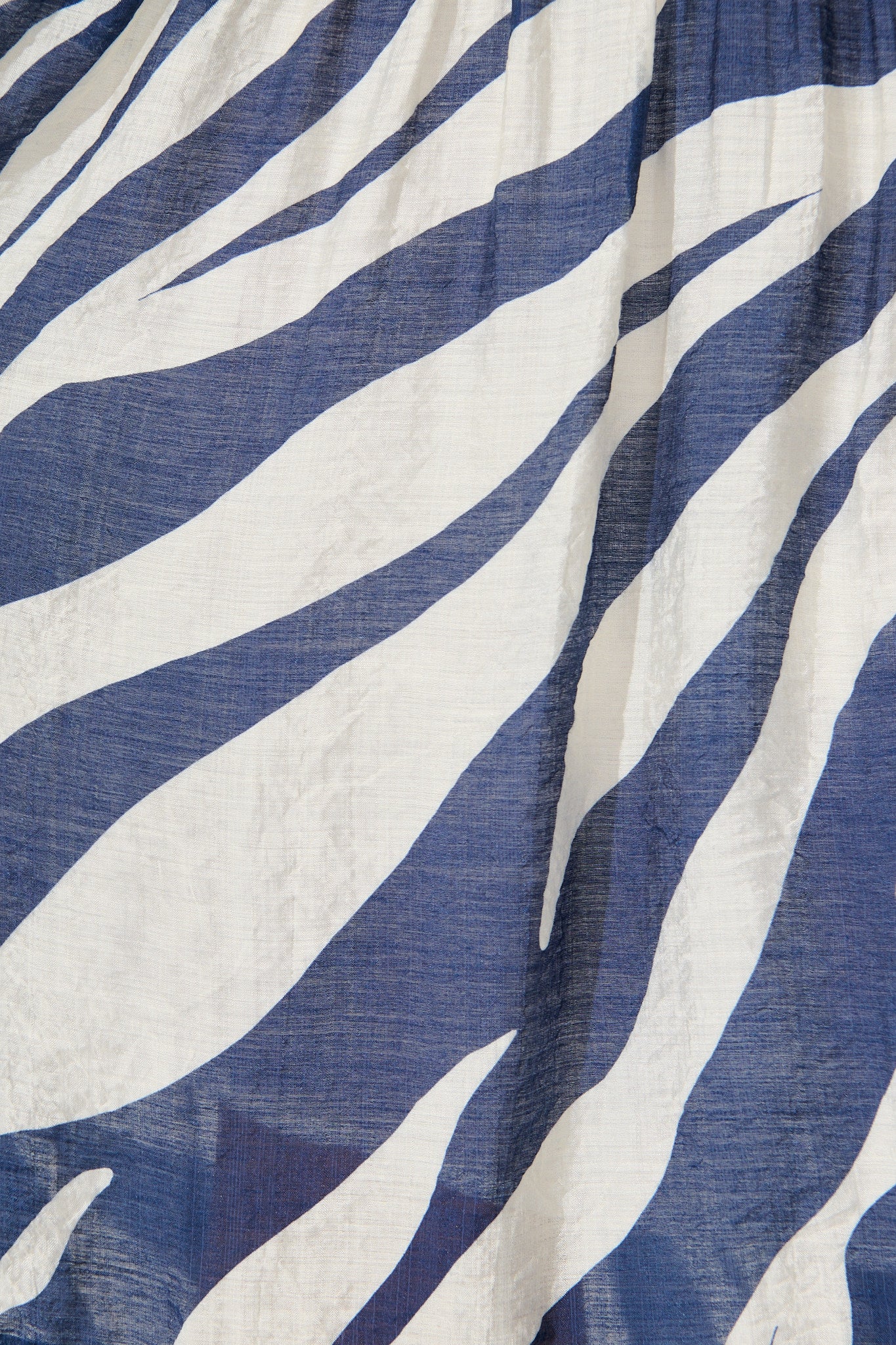 Naylor Maxi Shirt Dress in Navy with White Print - Image 6