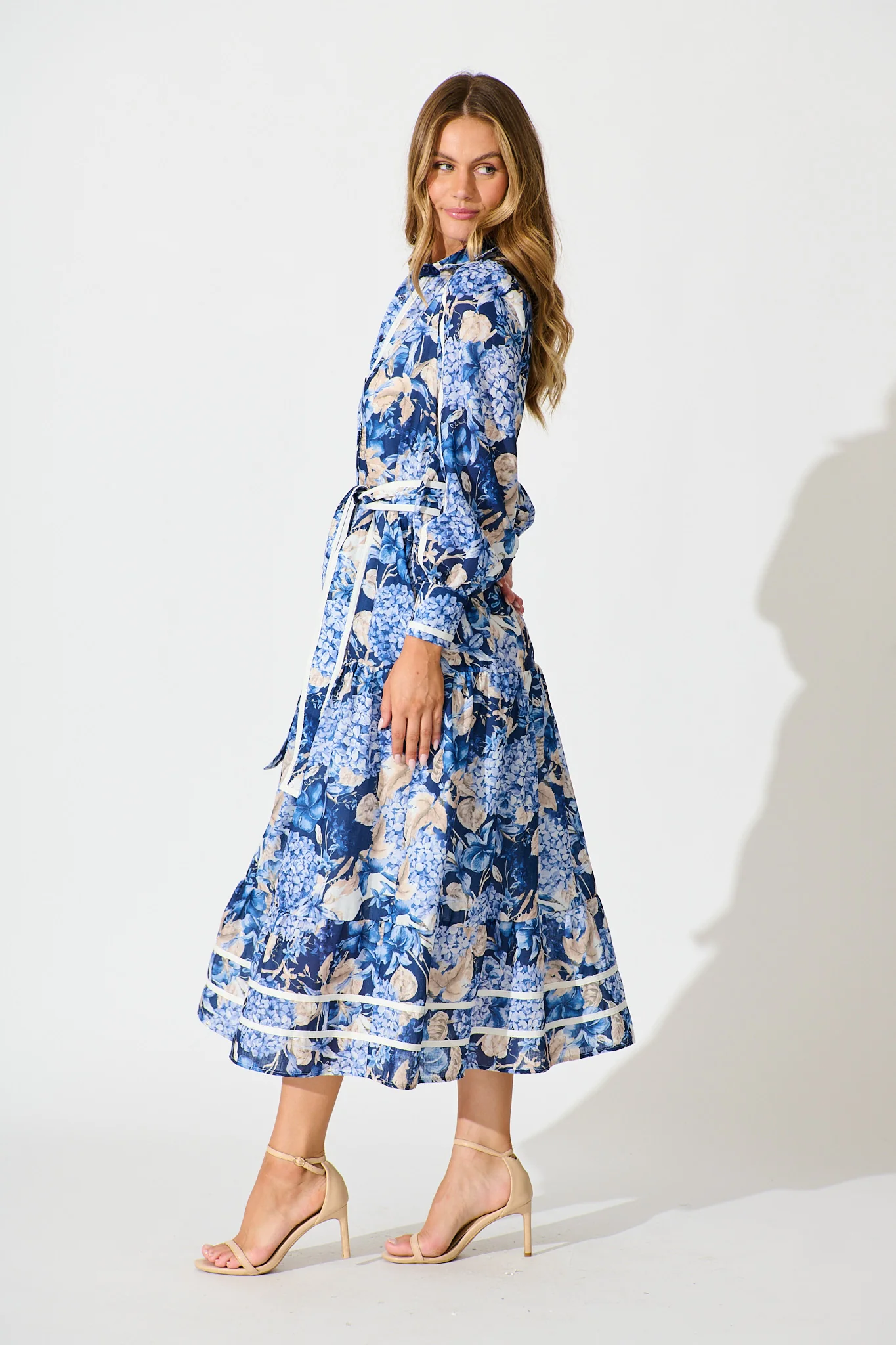 Nerina Maxi Shirt Dress in Navy Floral Linen Blend - Image 3