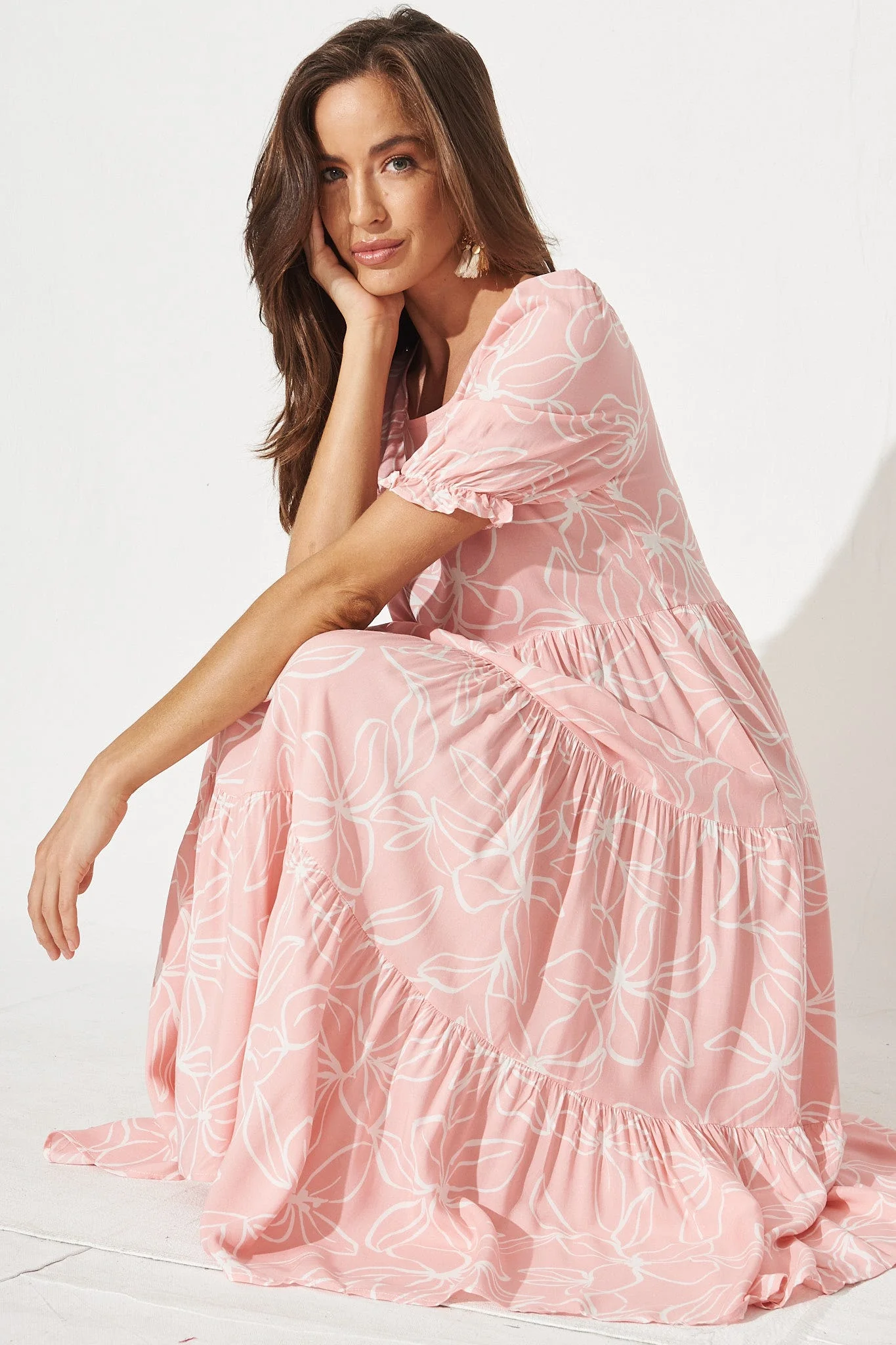 Nevi Tiered Midi Dress In Pink Floral - Image 3