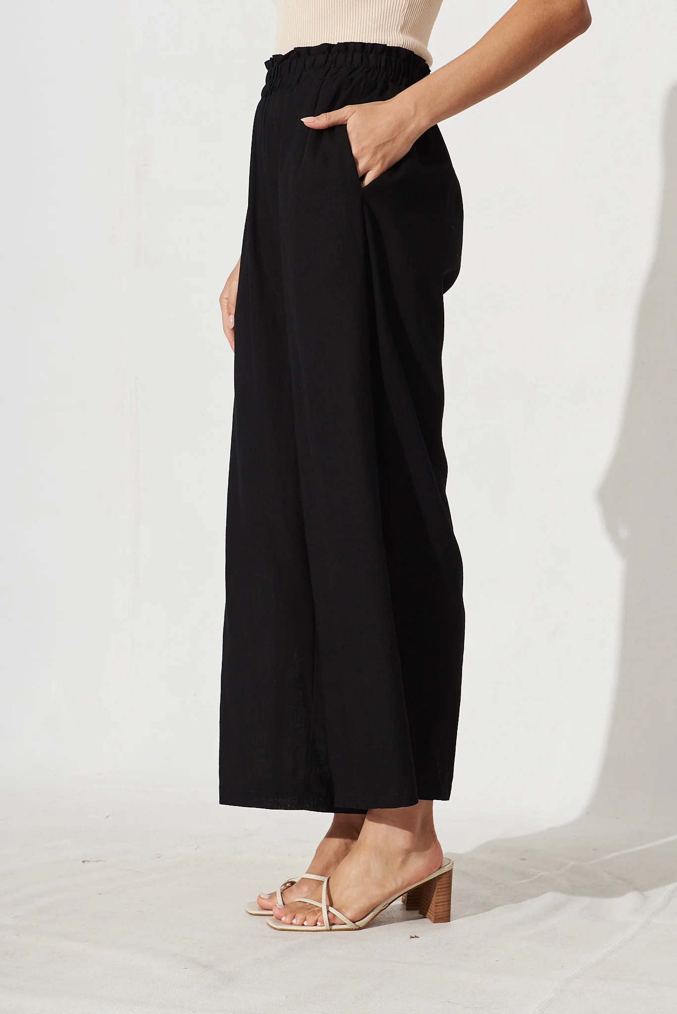 Nicole Pant In Black Linen Blend - Image 3