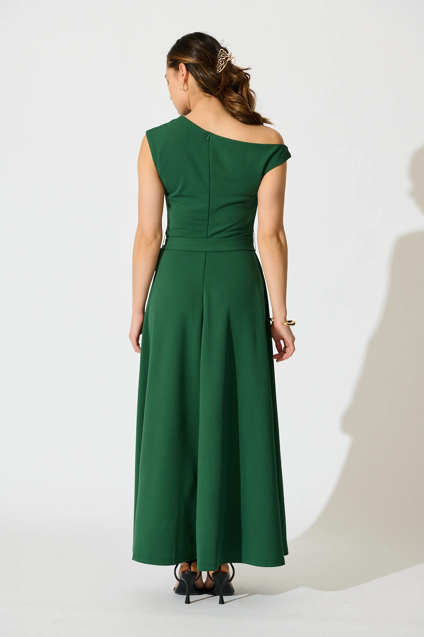 Noirelle Maxi Off Shoulder Dress in Emerald - Image 4