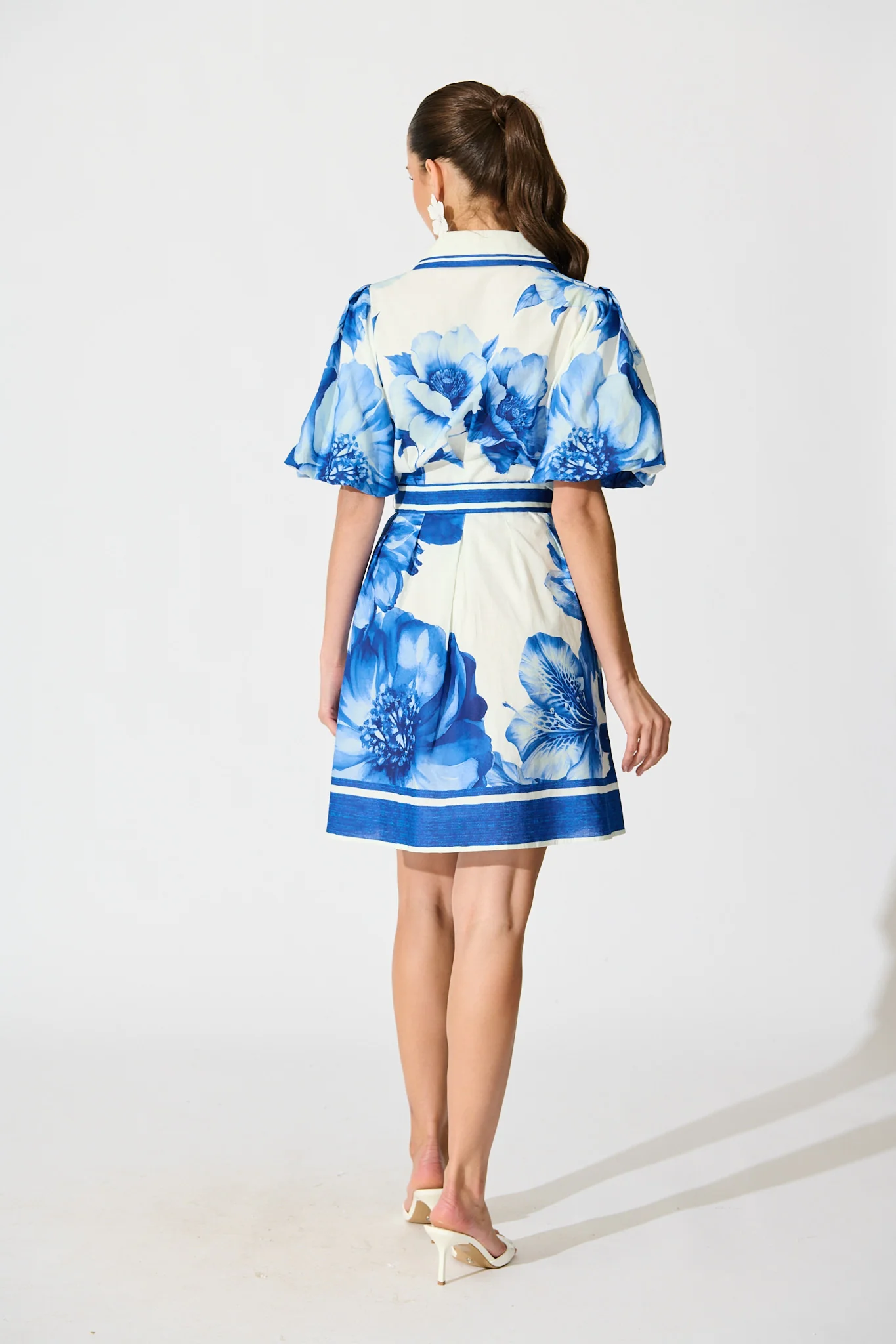 Nylen Shirt Dress in Blue Floral Border Print Cotton - Image 4