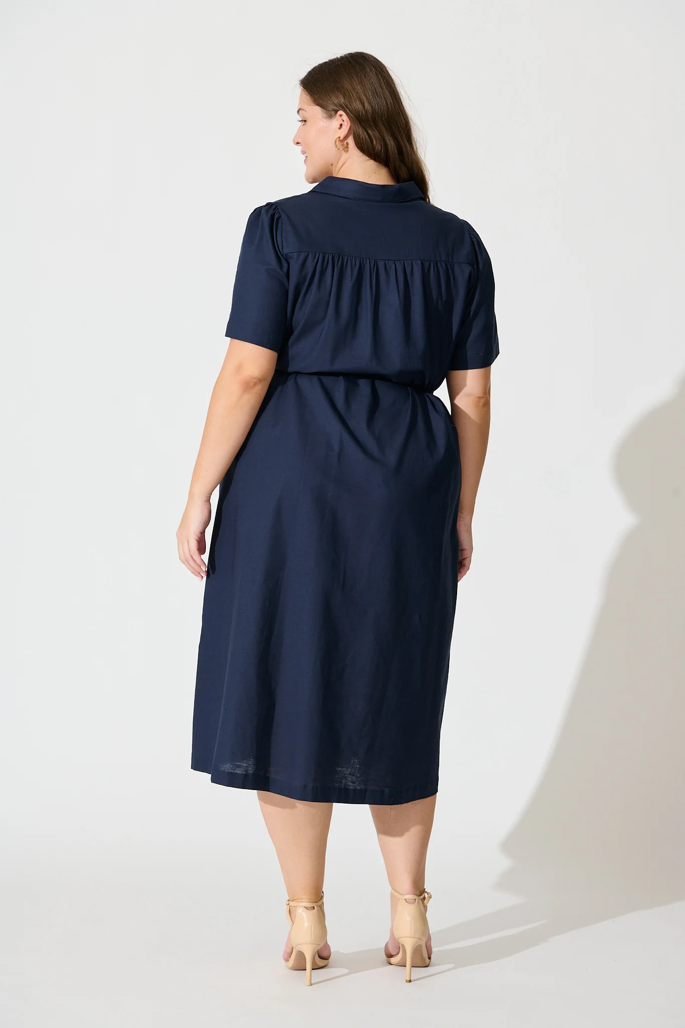 Oatland Midi Shirt Dress In Navy Cotton Linen - Image 9
