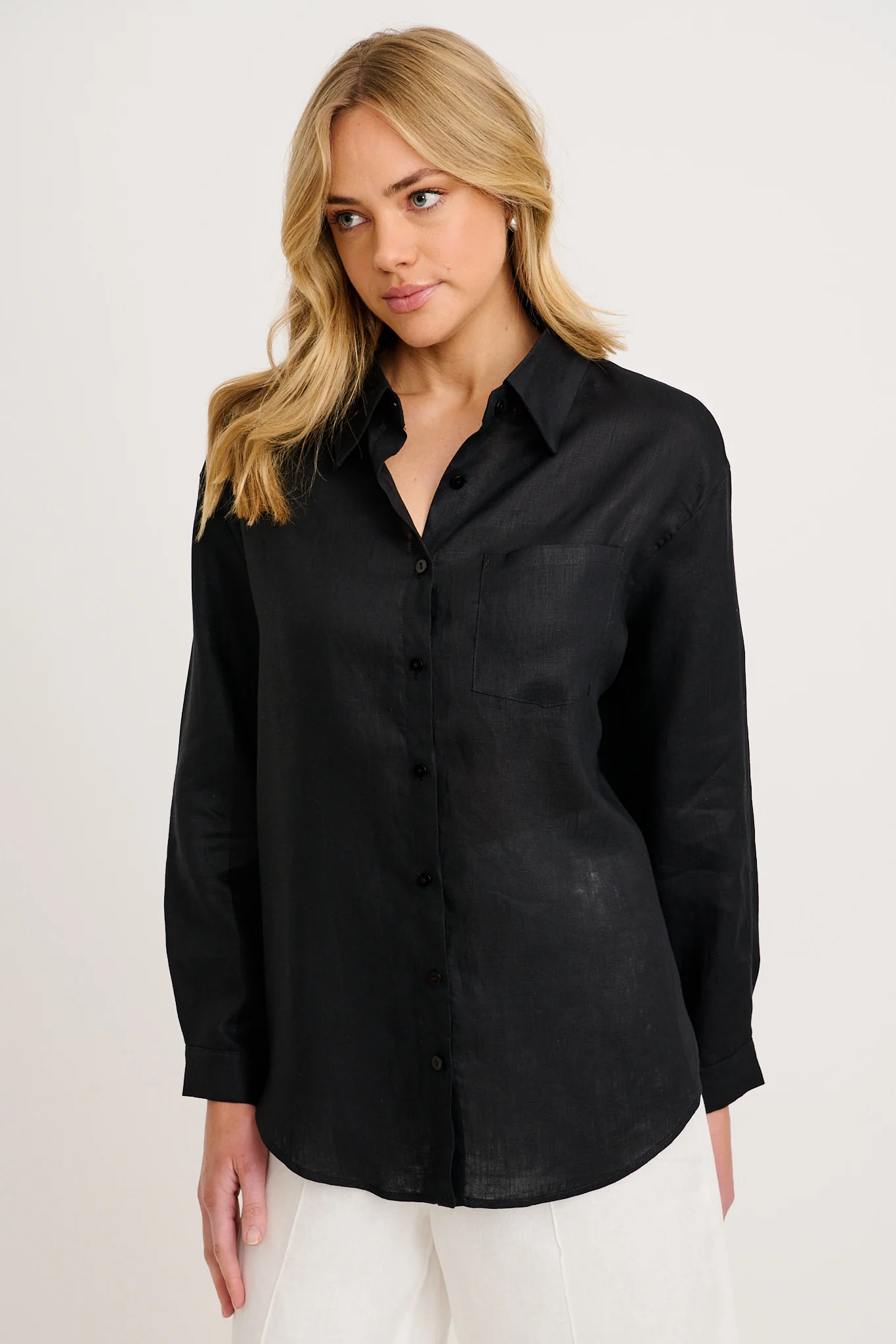 Ocean Echo Shirt in Black Linen - Image 3