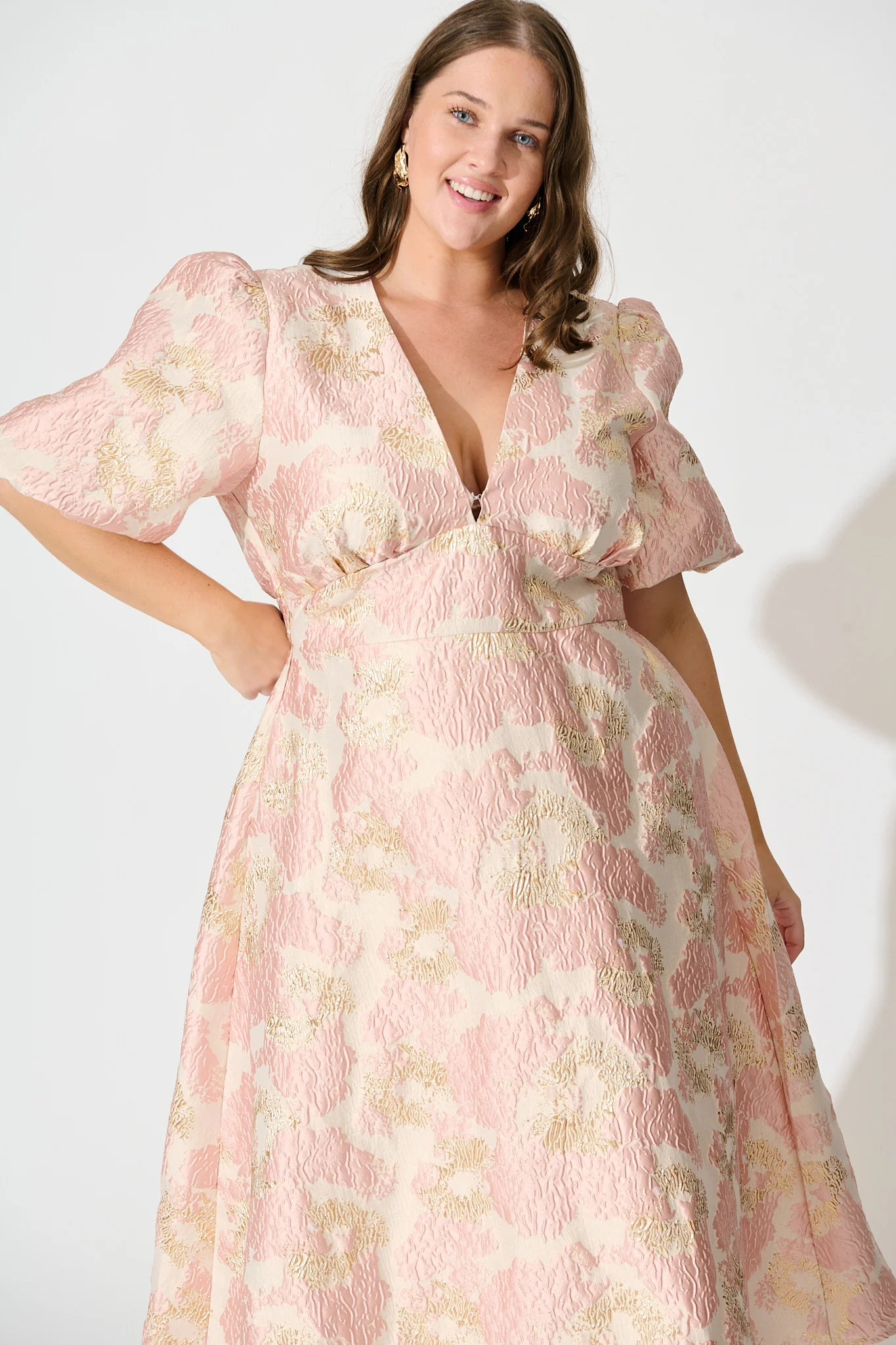 Opulence Midi Dress in Blush with Gold Jacquard - Image 6