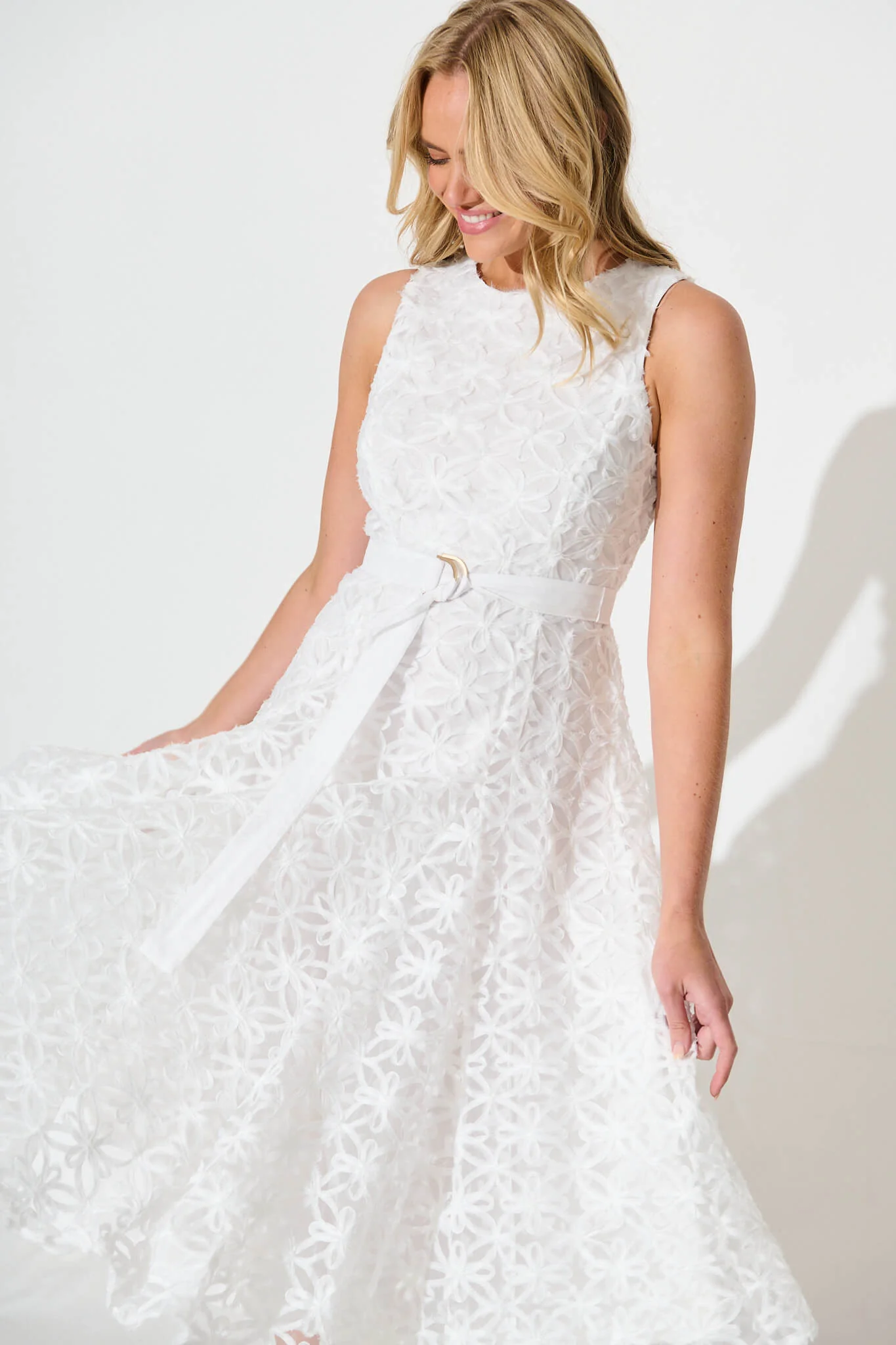 Osment Midi Dress In White Floral Embroidered Tulle - Image 2