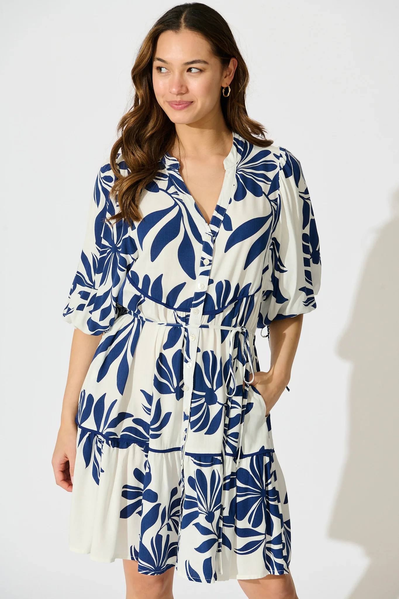 Ottilie Dress in White with Navy Leaf Linen Blend - Image 2