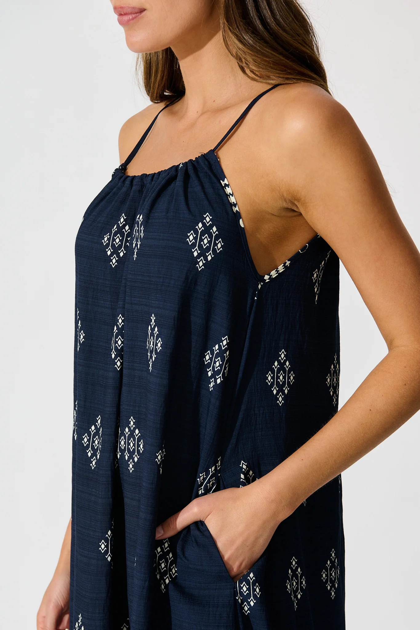 Ovina Maxi Sundress in Navy with White Border Linen Blend - Image 5