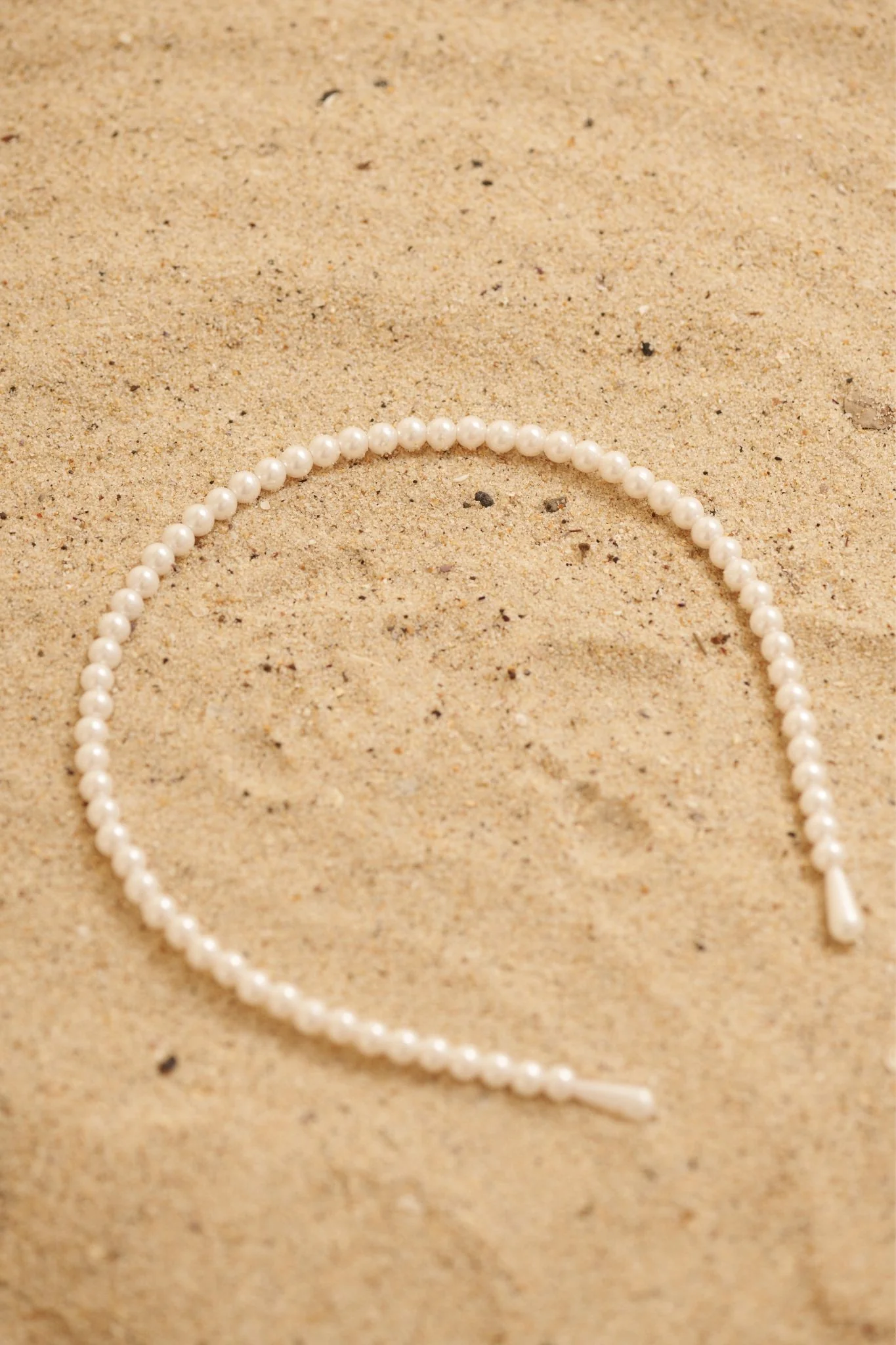 Pearl Headband In White - Image 2