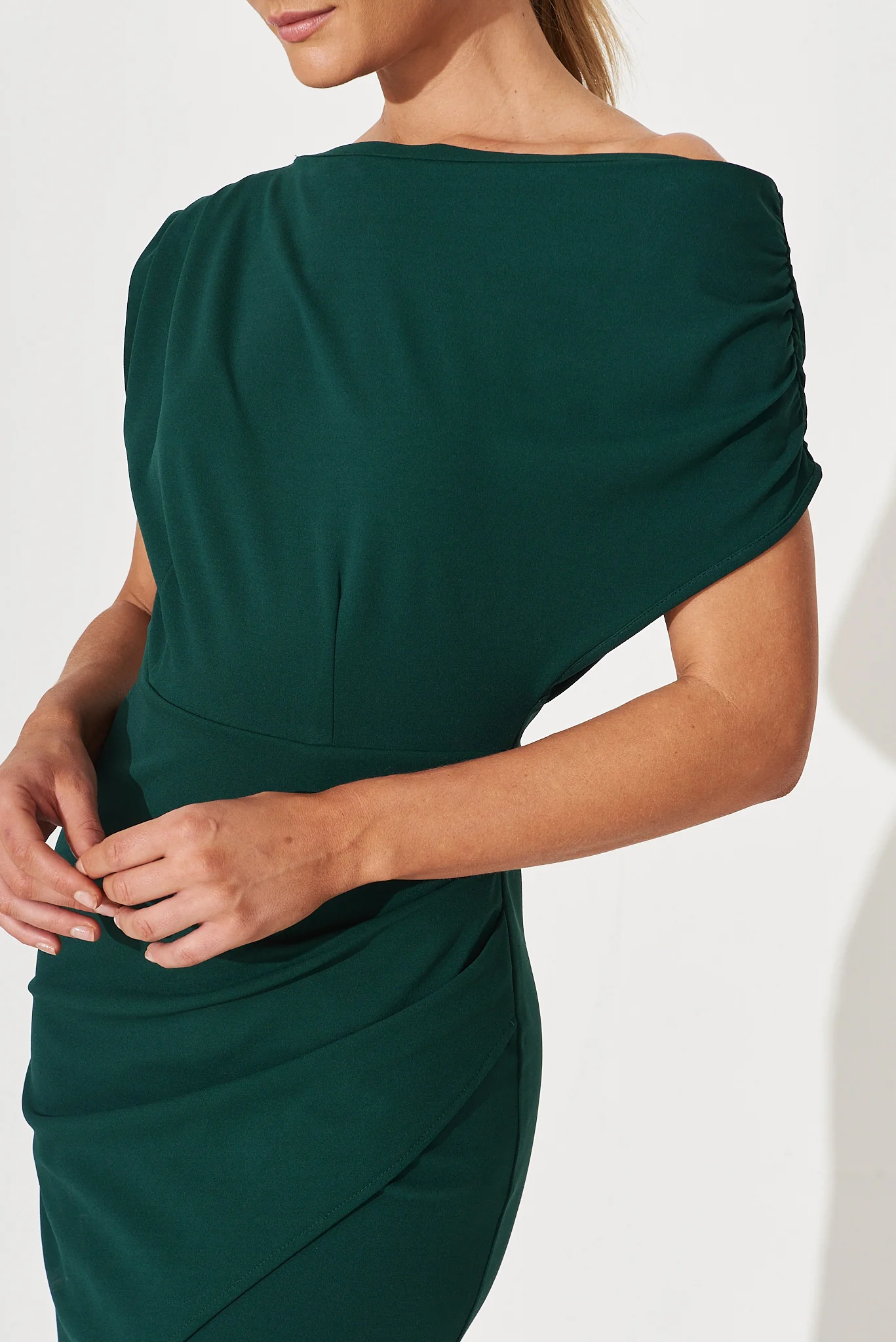 Phoenix Off Shoulder Midi Dress In Emerald - Image 7
